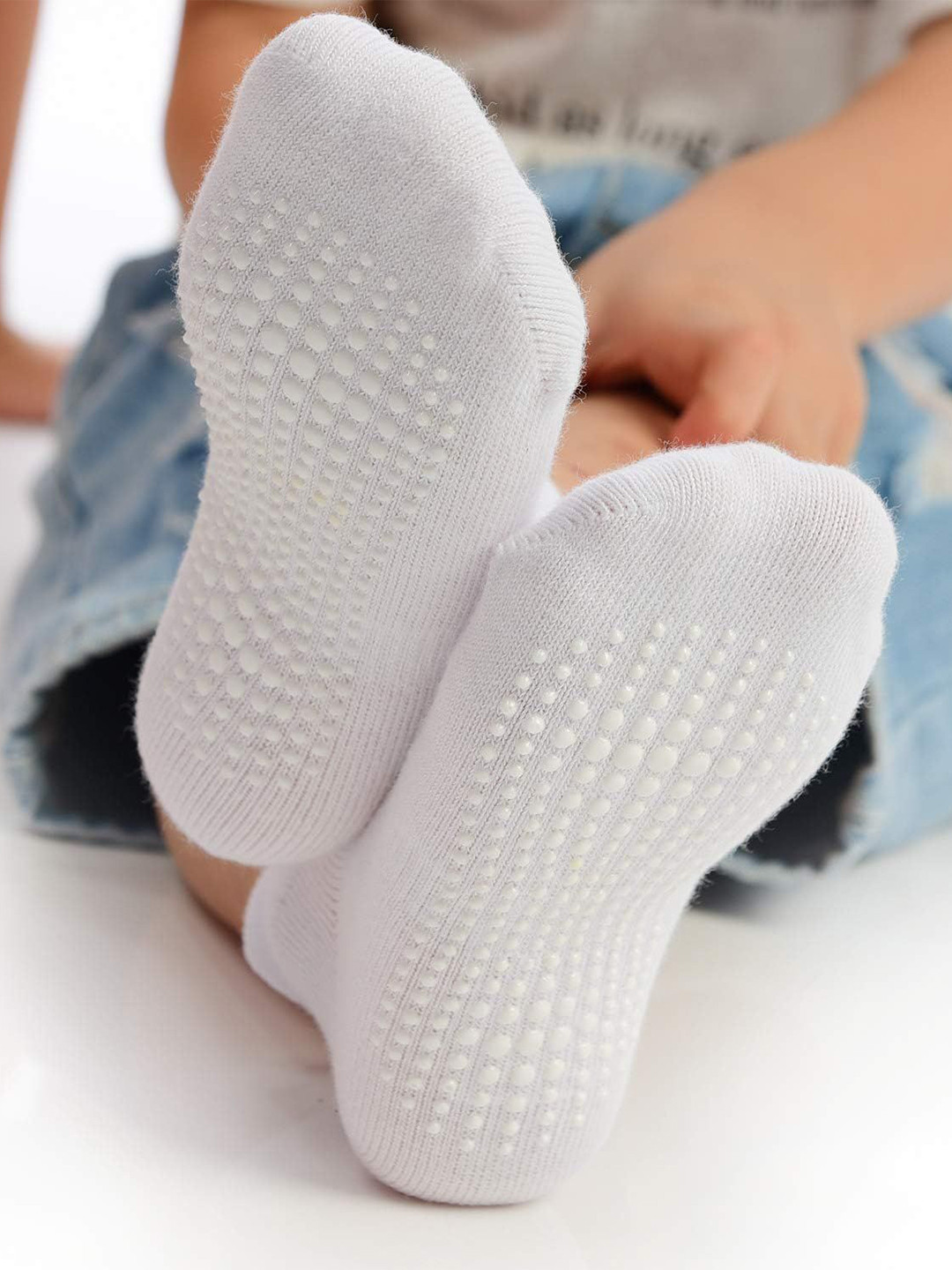 HEBTROCO Kids Anti-Skid Ankle-Length Socks