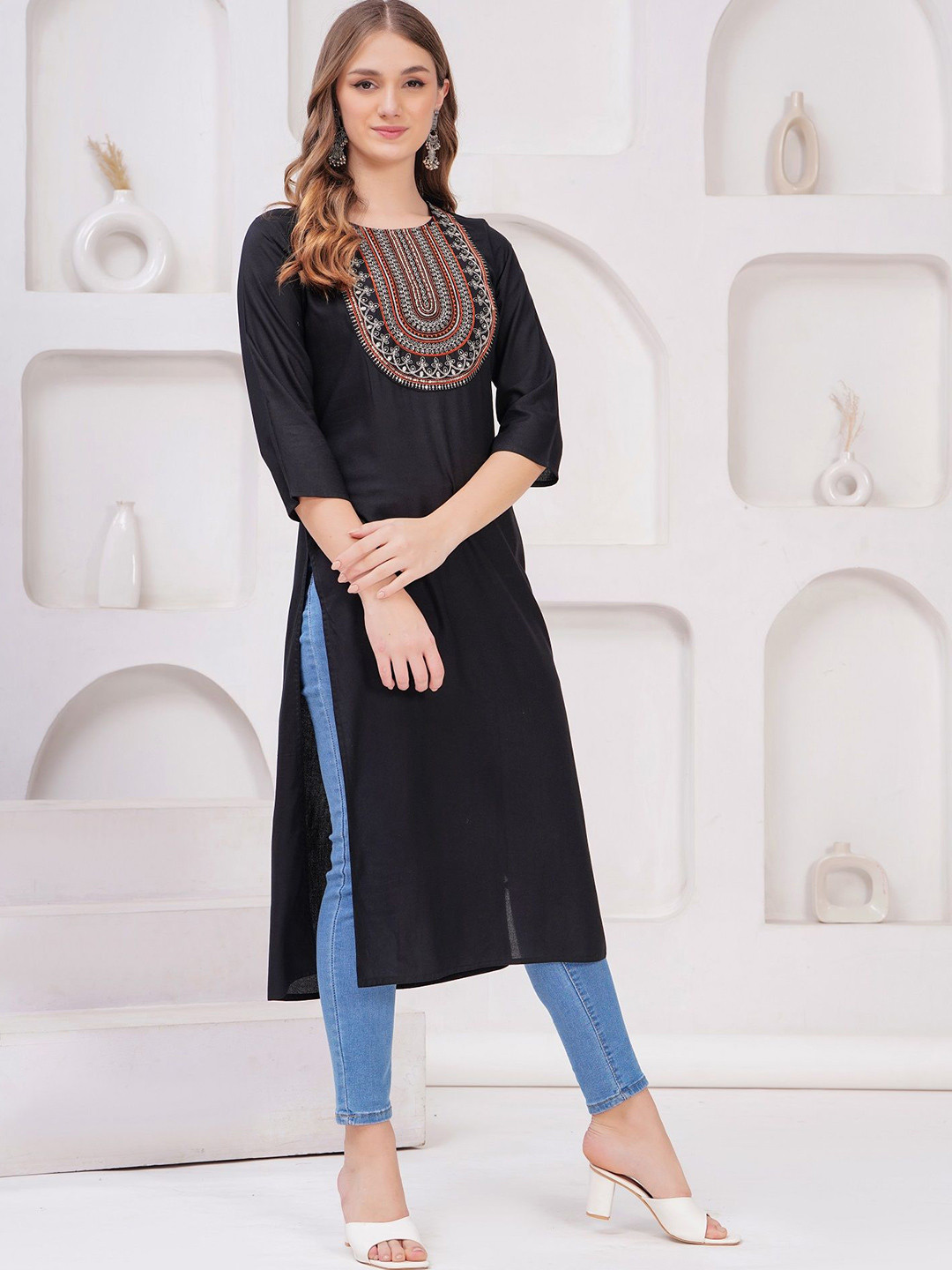 PIROKI Floral Yoke Design Zari Work Straight Kurta