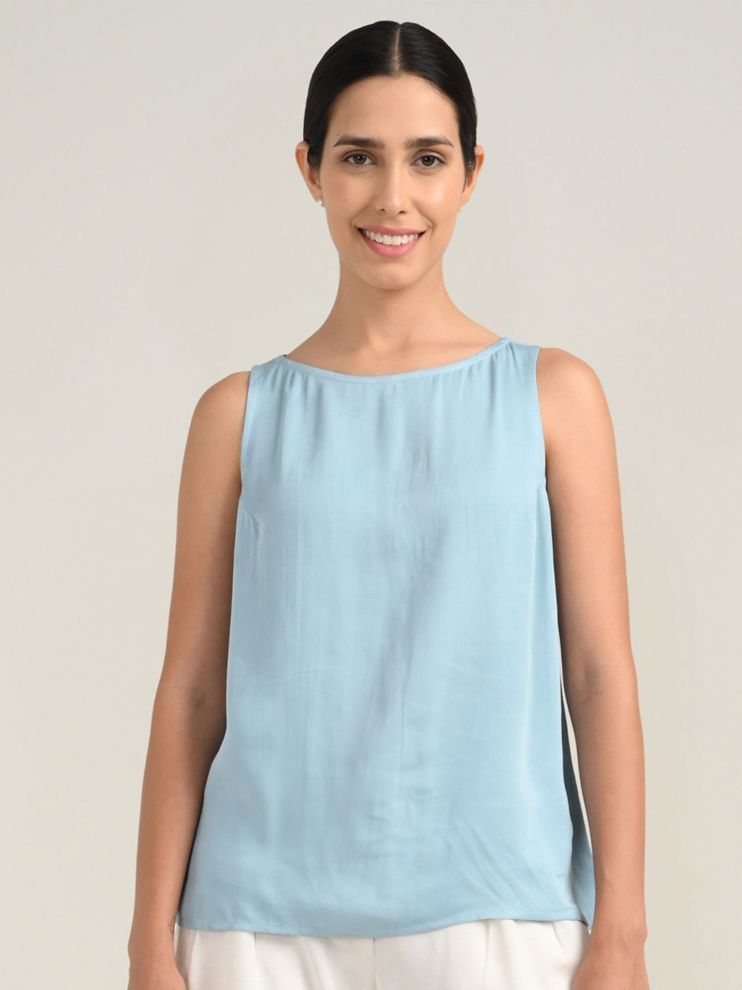 Saltpetre Women Solid Boat Neck Sleeveless Top