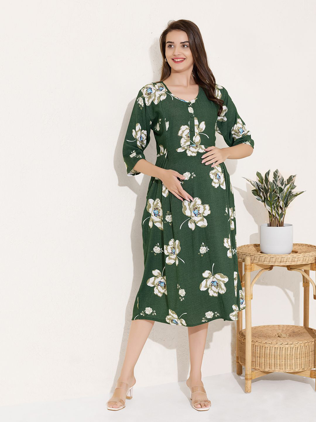 QUIRA Floral Printed Half Sleeve Knee Length Maternity Dress