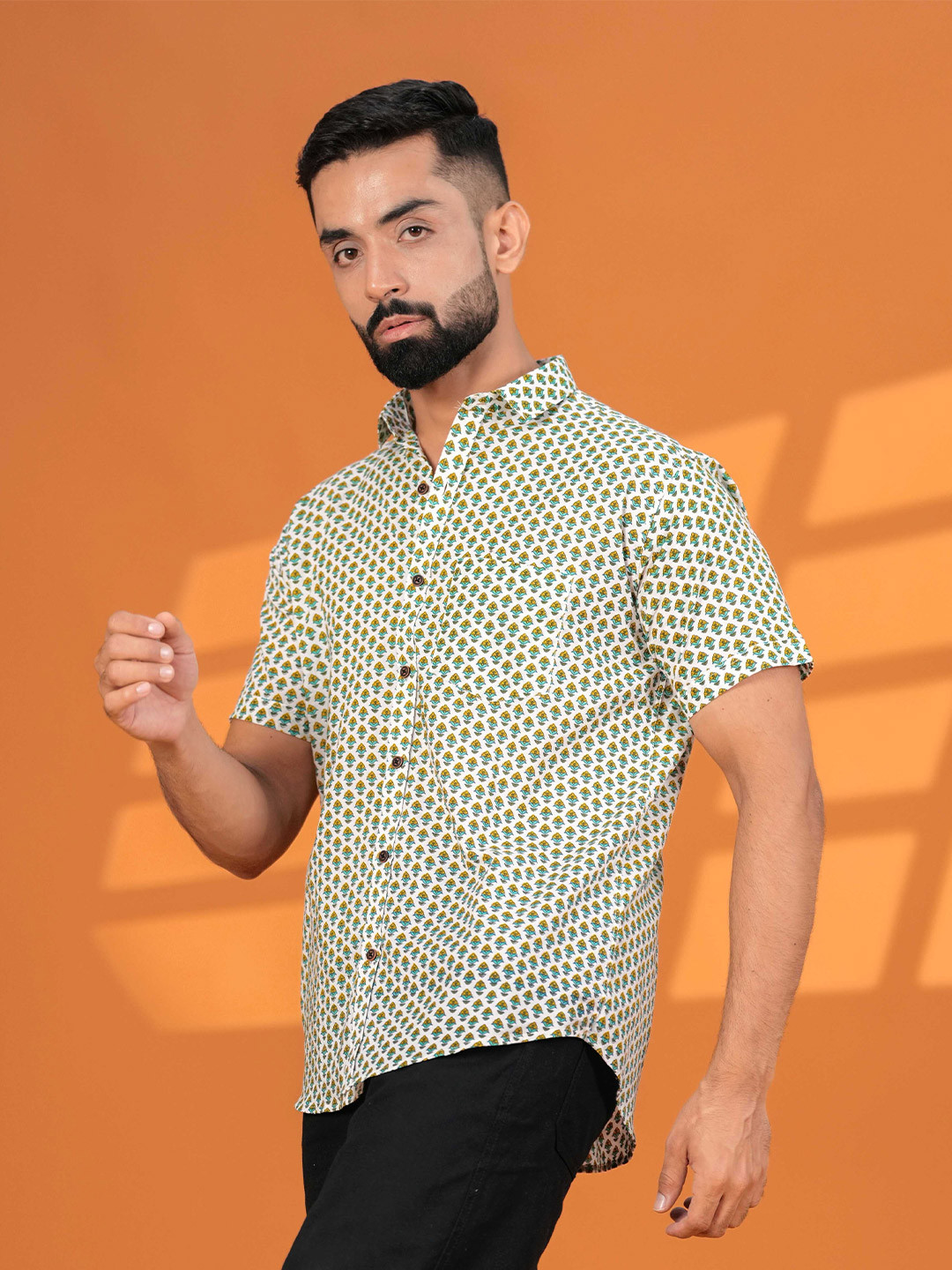 JAHIDA COMFORT WITH STYLE Men Comfort Fit Floral Printed Spread Collar Cotton Casual Shirt