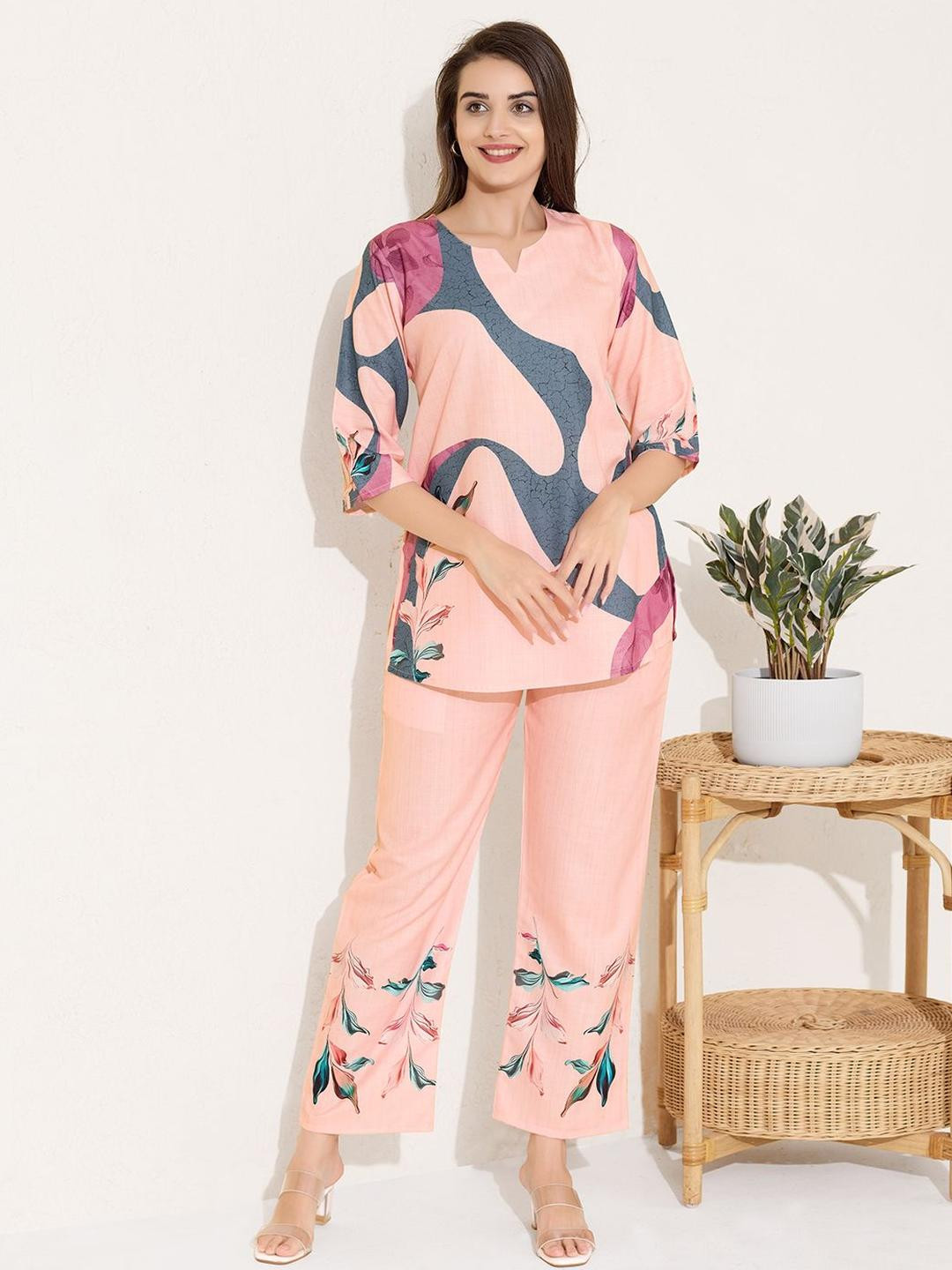 QUIRA Printed Round-Neck Tunic With Trousers