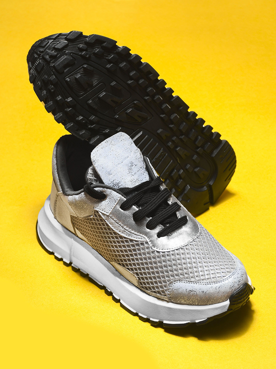 JM Looks Women Lace-Up Textured Sneaker