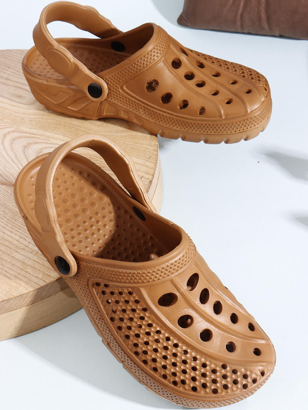 BOOTCO Men Tan Rubber Comfort Sandals