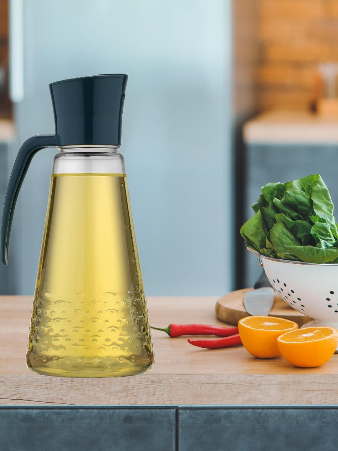 WeCoCo Transparent & Green Plastic Oil Dispenser
