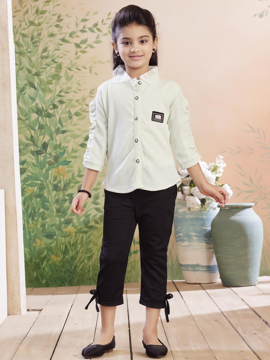 Muhuratam Girls Sea Green Nylon  Clothing Set