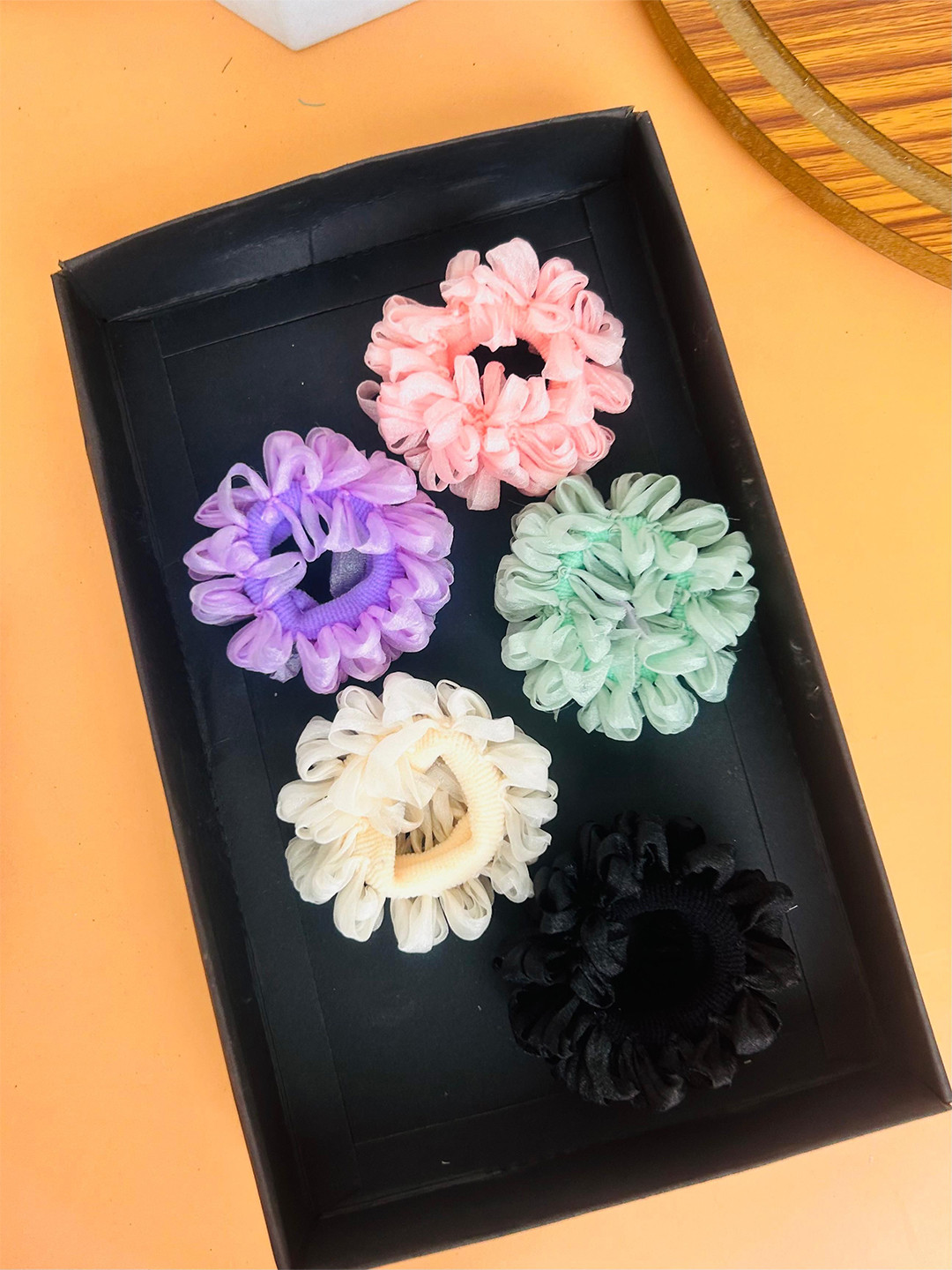 Radhya Accessories Women Set of 5 Ruffled Hairties