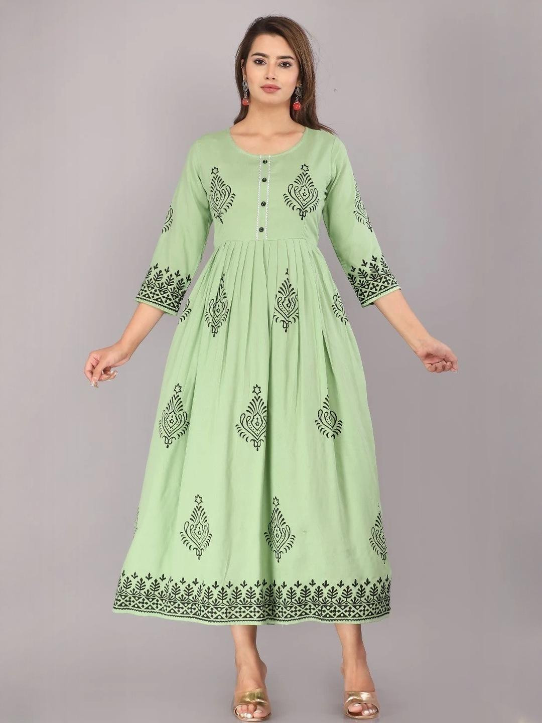 PRIYAGANI GARMENTS Women Black Viscose Rayon  Kurtis