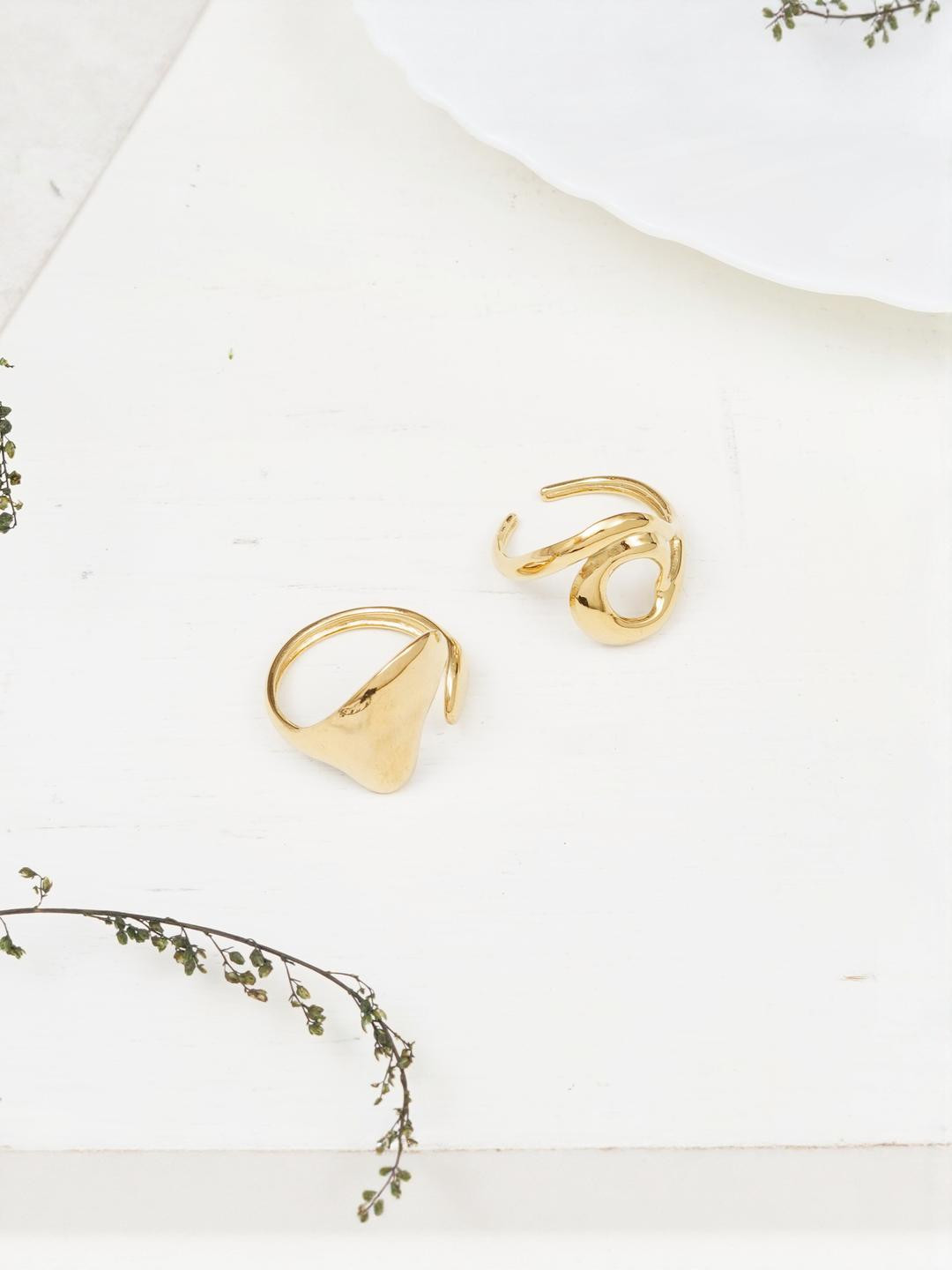 MILLER Women Set Of 2 Anti Tarnish Gold Plated Finger Ring