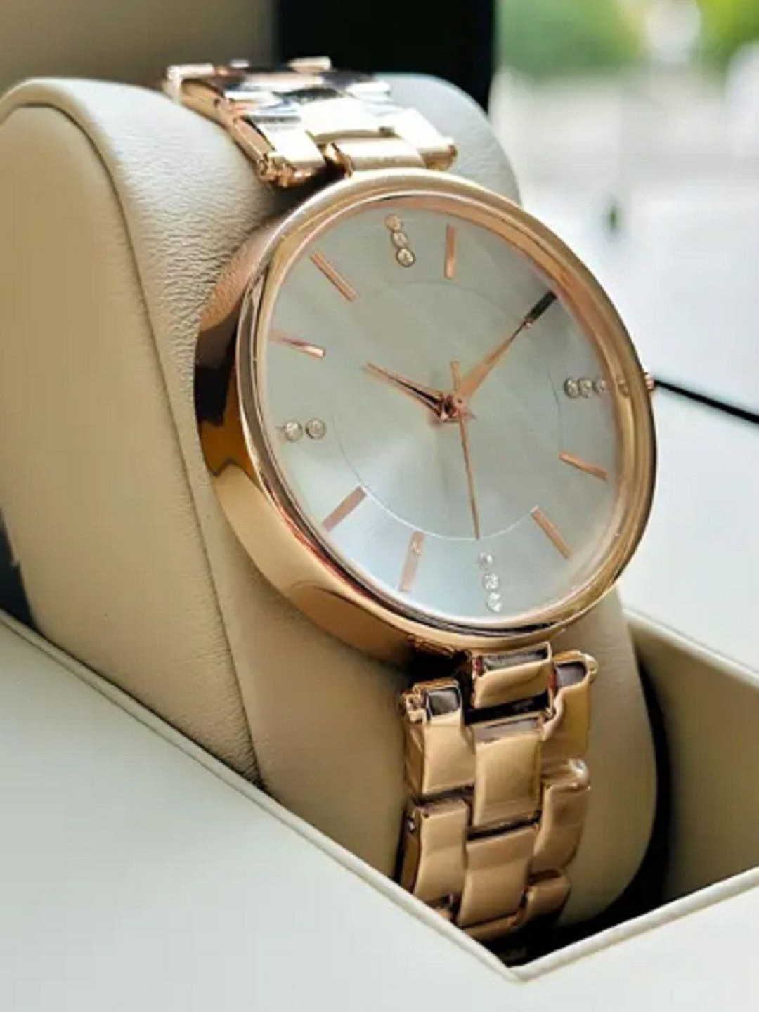 Miss Perfect Women Dial & Bracelet Style Straps Analogue Watch FG360