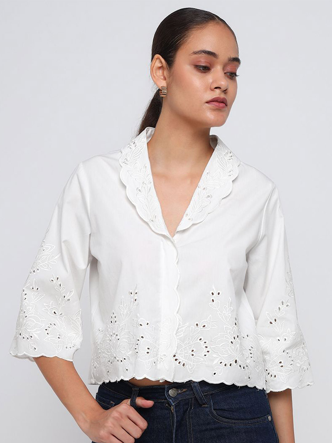 COVER STORY Women Embroidered Solid Crop Top