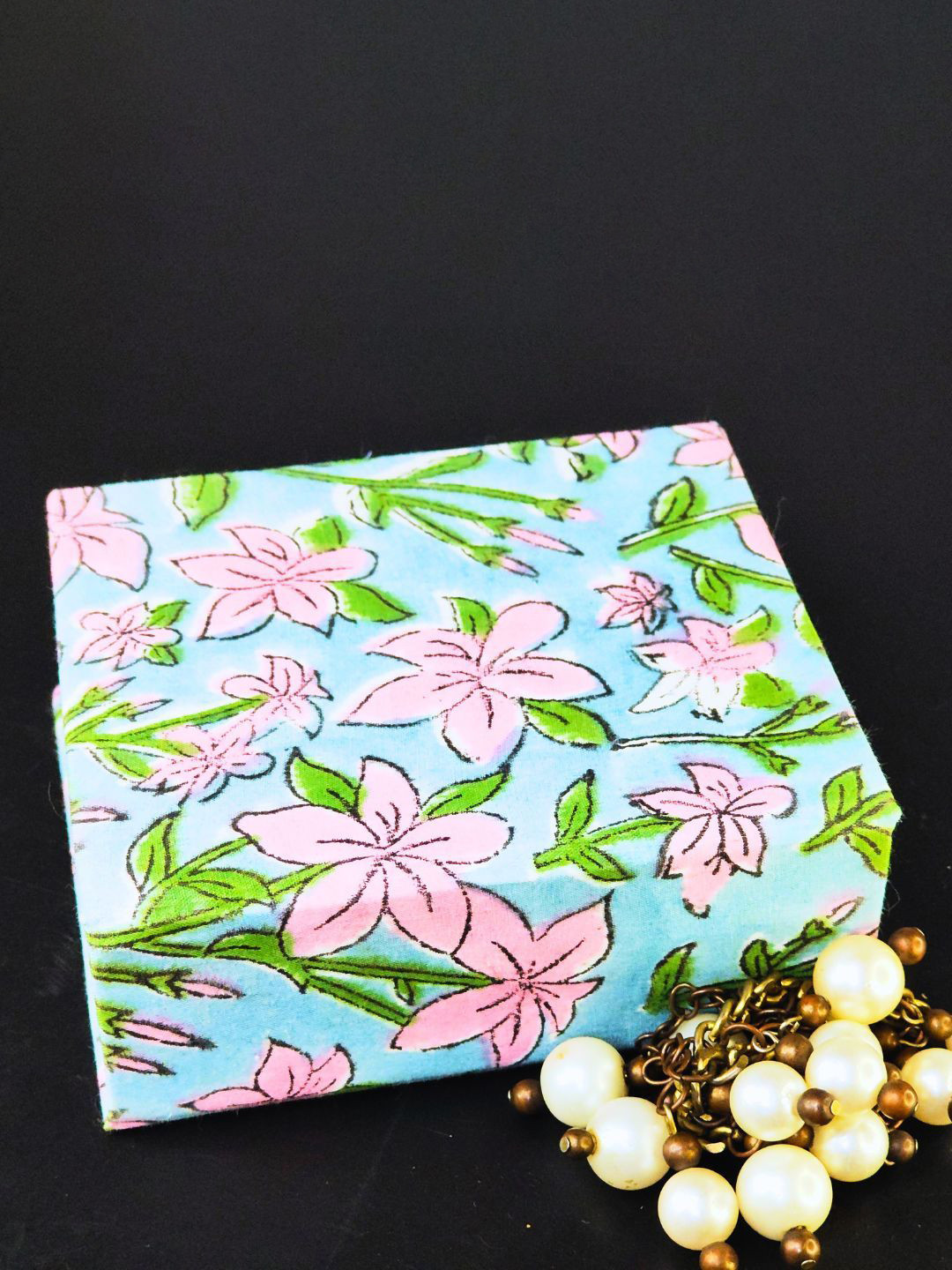 TheYUGO Green & Pink Printed Note Slips Box