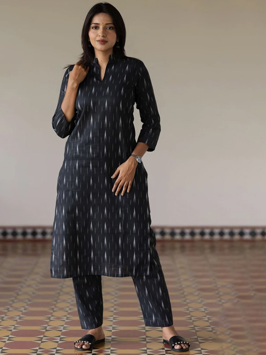 Sun Fashion And Lifestyle Women Black Ikkat Printed Cord Sets