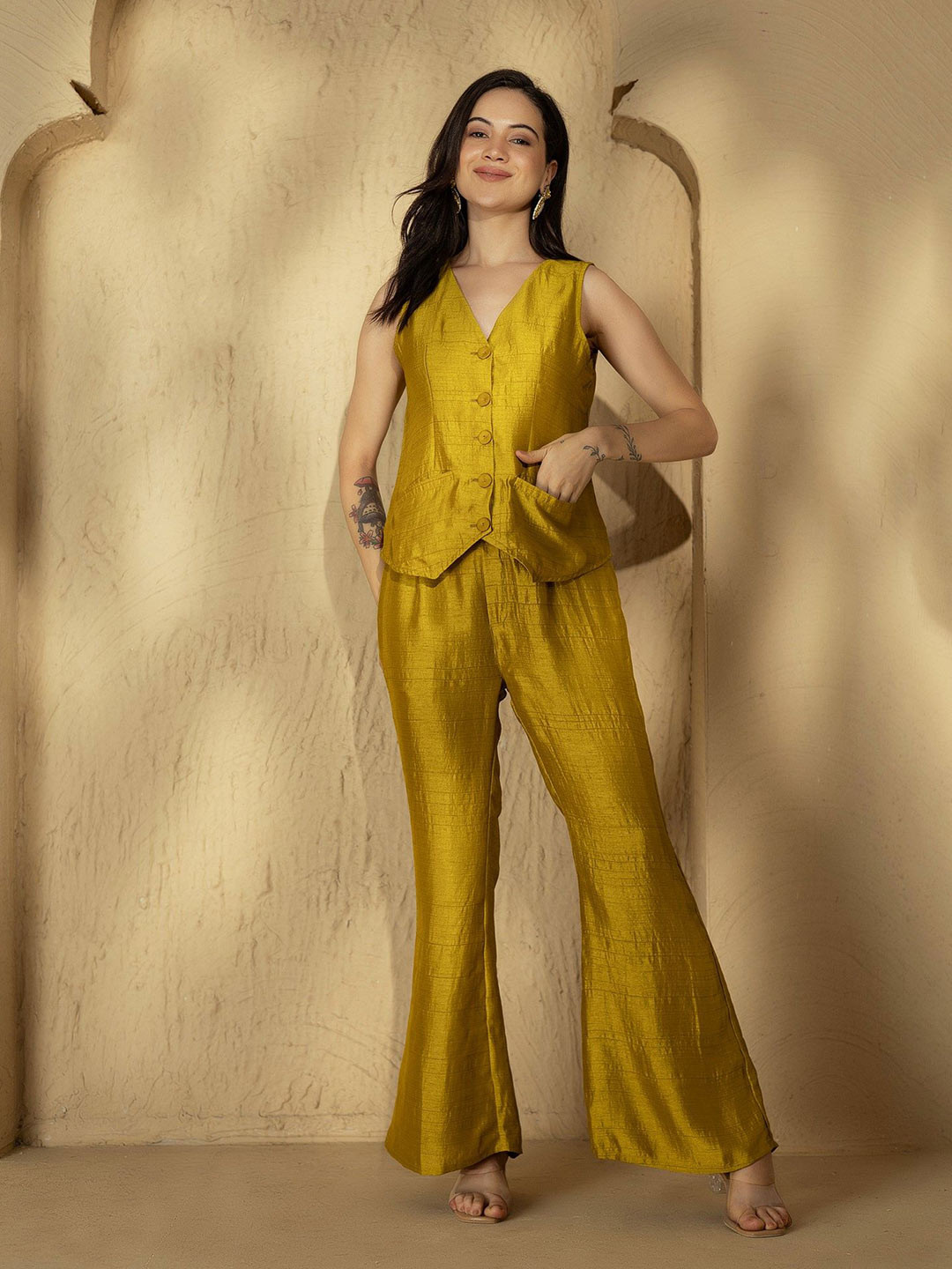 MABISH by Sonal Jain Women Solid V-Neck Waistcoat and Trousers Co-Ords