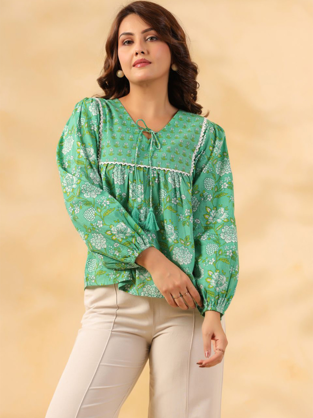 Zenava by Myntra Women Floral Print V-Neck Puff Sleeves Pure Cotton Top