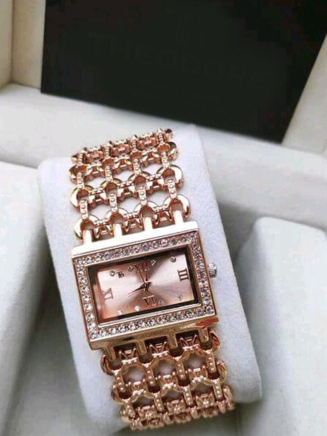 Miss Perfect Women Printed Dial & Textured Straps Analog Watch Aki44