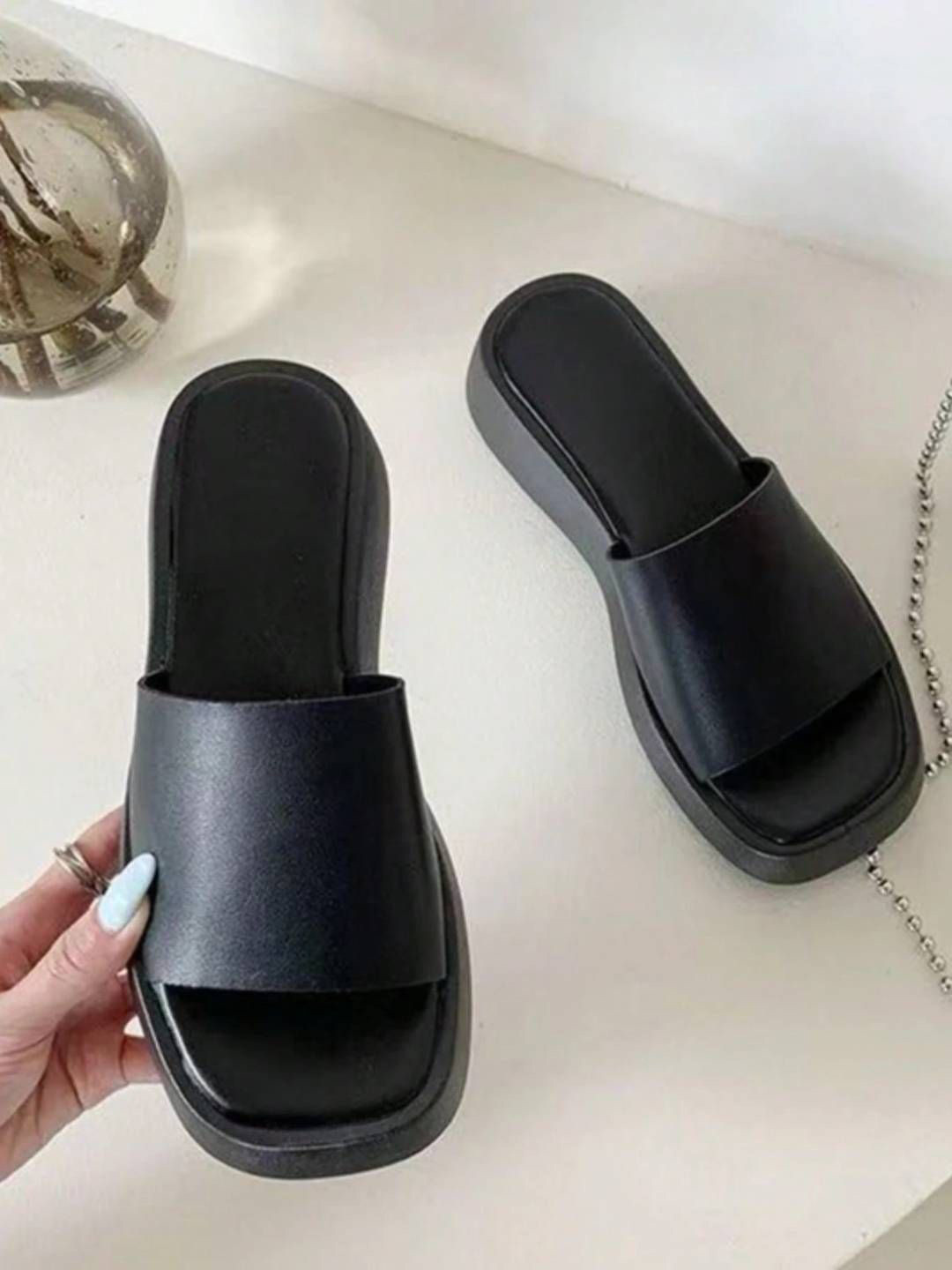 GLO GLAMP Sassy Elevate Flip Flop Black Slider Wedges