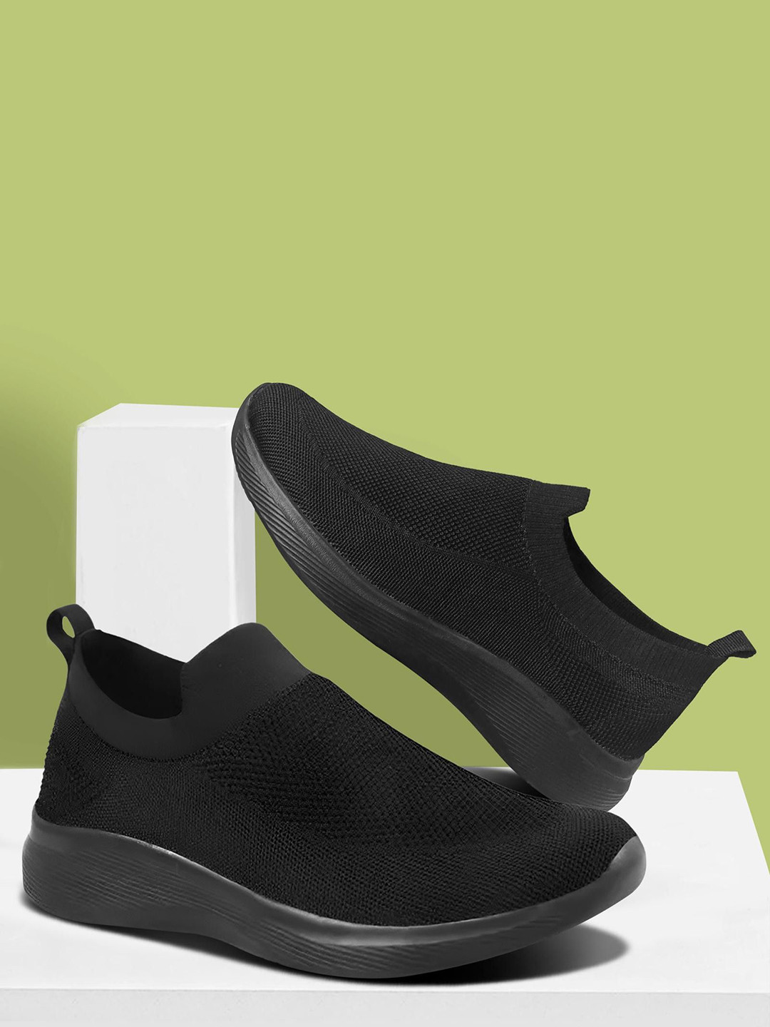 Aircum Men Woven Design Slip-On Sneakers
