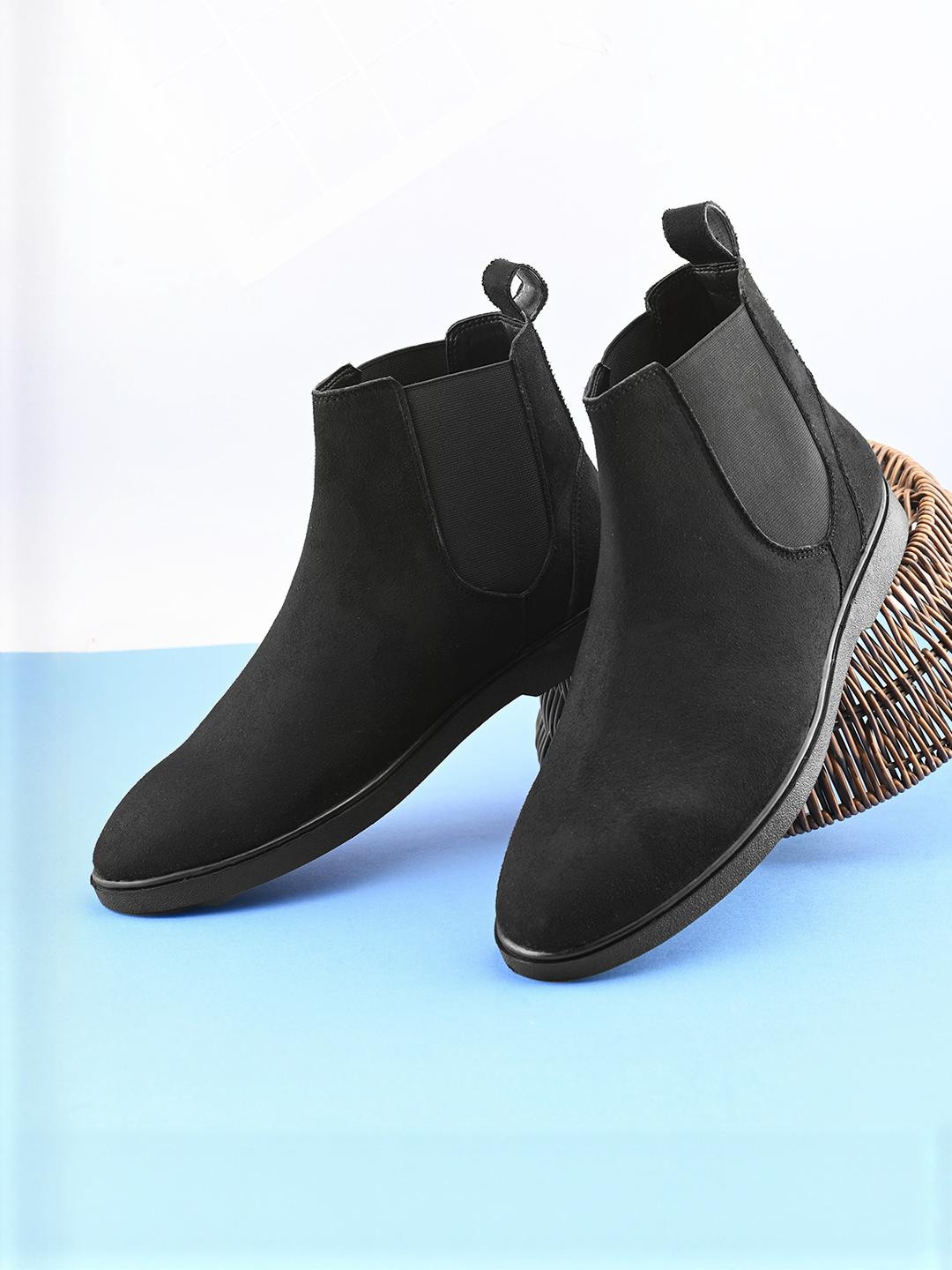 Roadster Men Black Chelsea Suede Boots