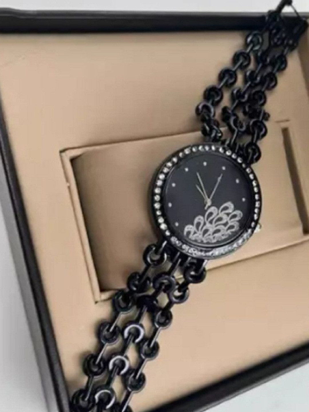 Miss Perfect Women Printed Dial & Bracelet Style Straps Digital Watch QR43