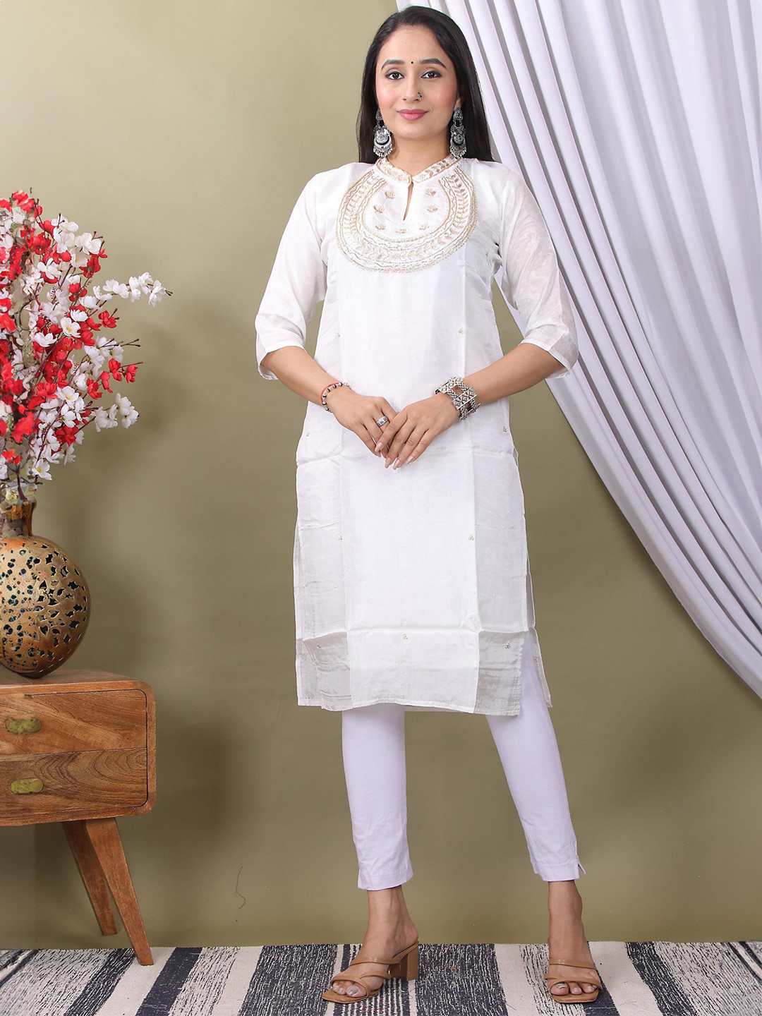 The Parth Fashion Floral Yoke Design Silk Straight Kurta