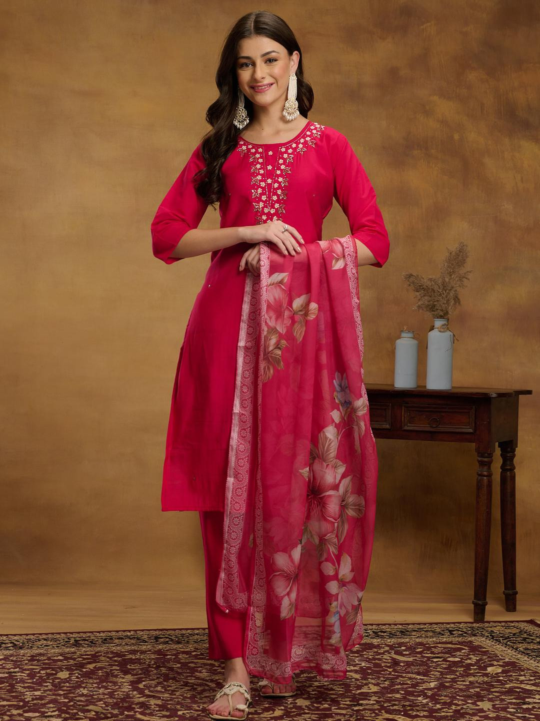 Sangria Women Magenta Silk Blend Fest Kurta Sets