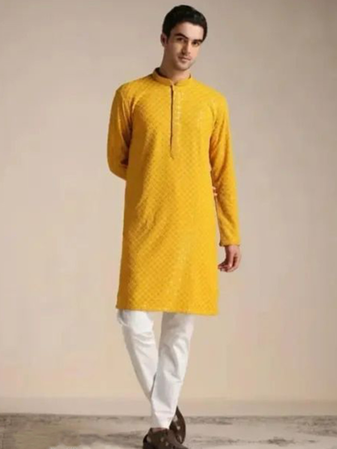ONE FORT Men Embroidered Regular Kurta with Trousers