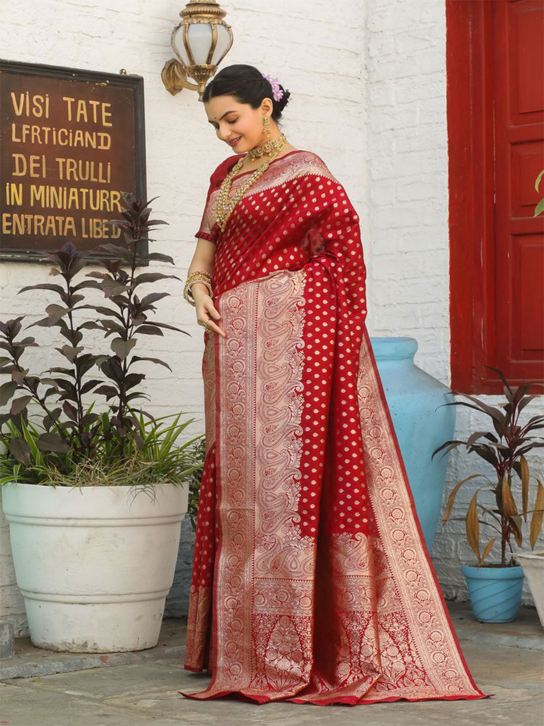 Sarify Creation Ethnic Motifs Woven Design Zari Banarasi Saree