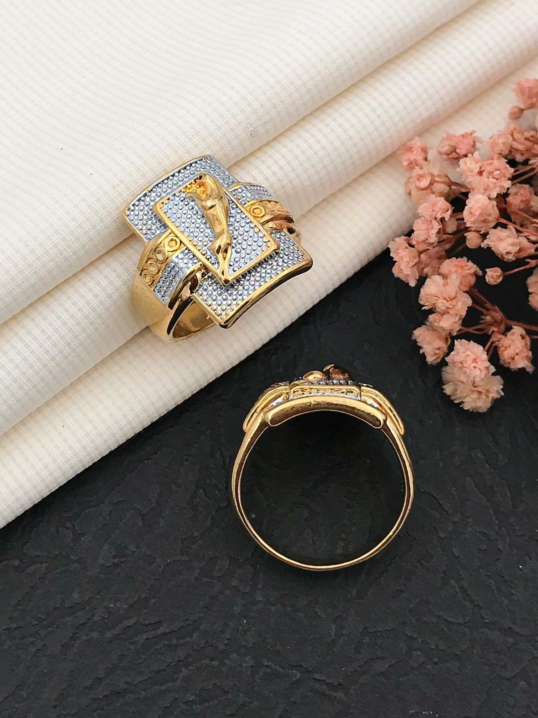 KETMERA Men Gold Plated Textured Finger Ring