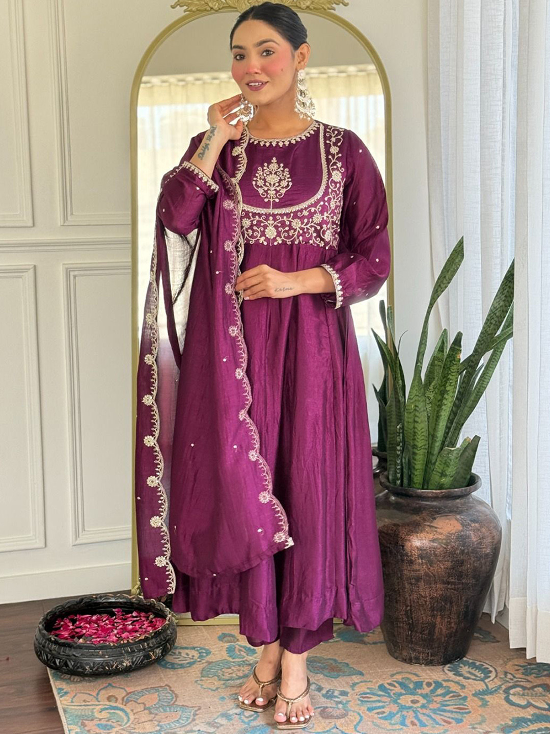 Pantos Floral Embroidered Chanderi Silk Thread Work Kurta With Trousers And Dupatta