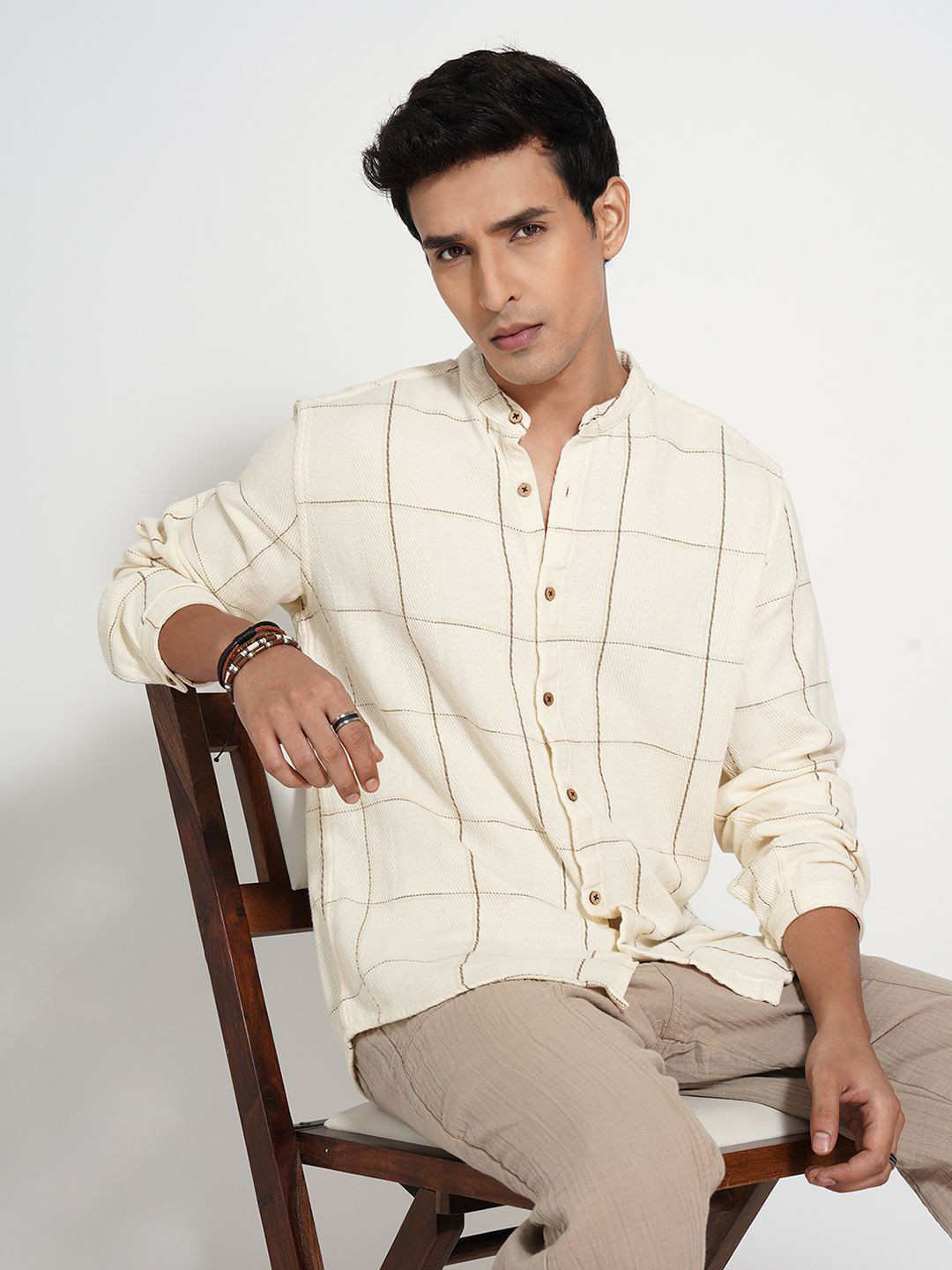 7 Alt by Pantaloons Men Relaxed Fit Windowpane Checked Band Collar Pure Cotton Shirt