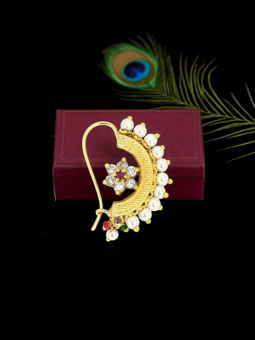 FEMMIBELLA Gold-Plated Cubic Zirconia Studded Vilandi Stud Nosepin