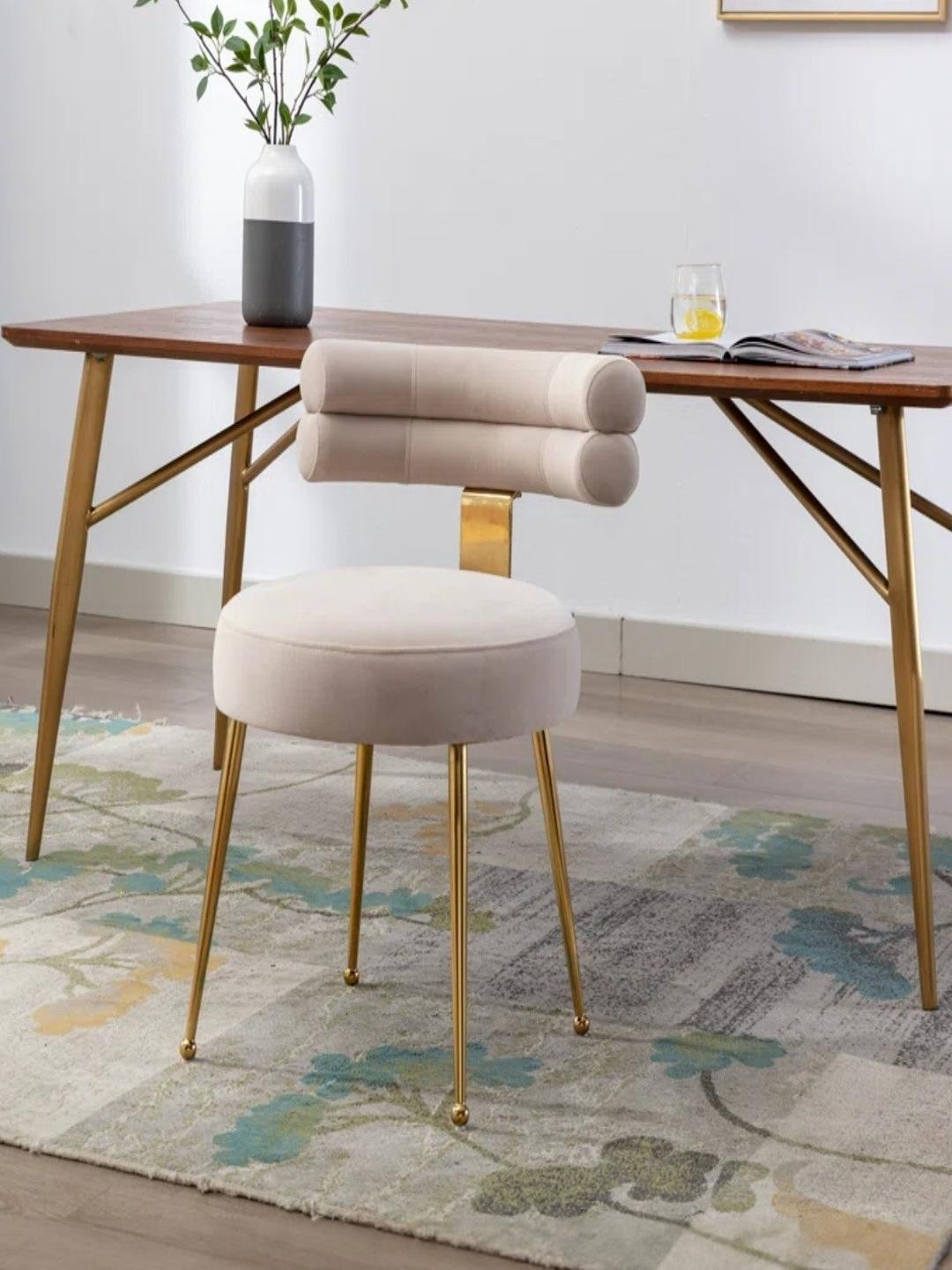 DOE BUCK Calvino Side Chair