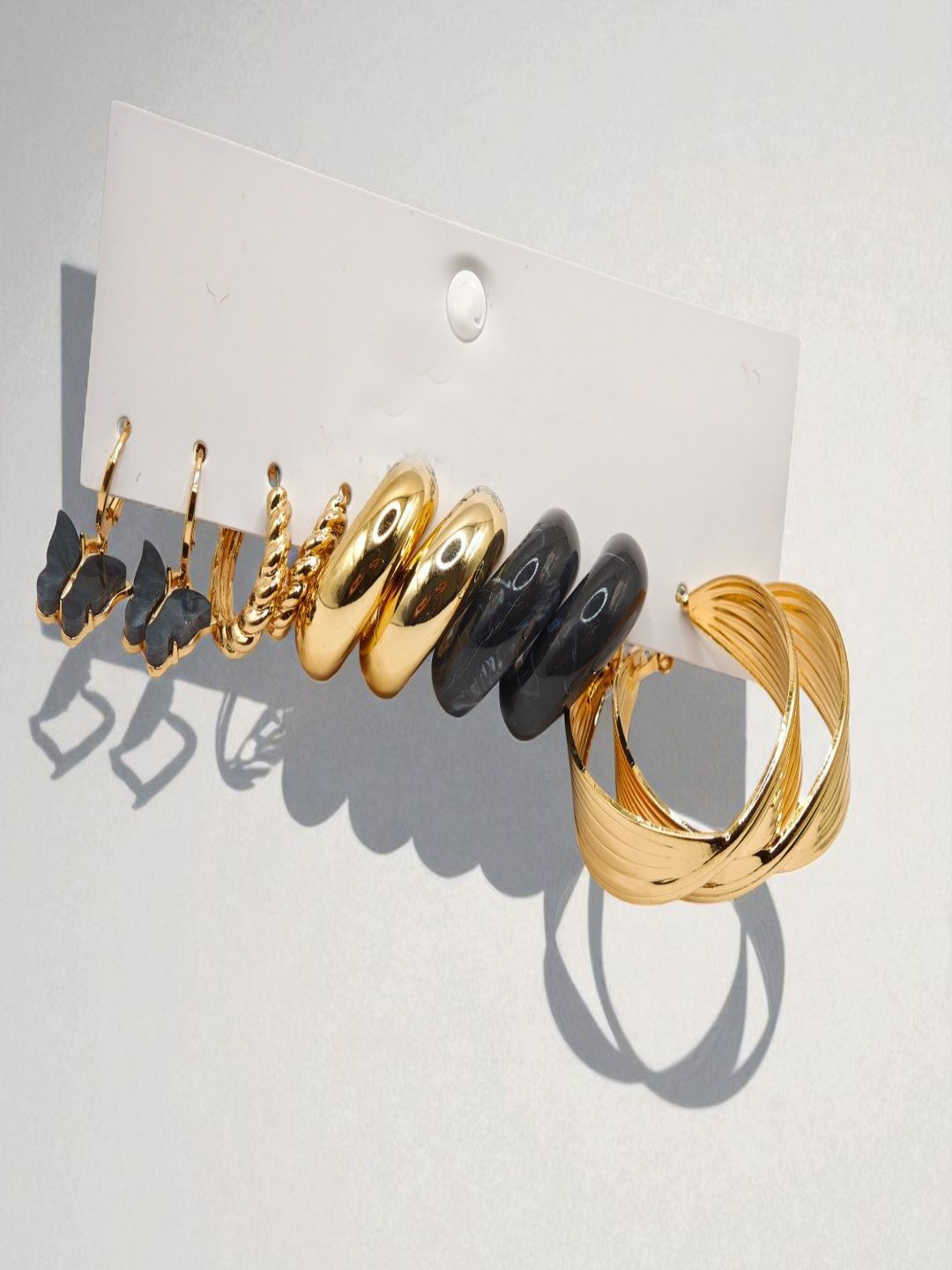 SAPRAA TRENDS Set Of 5 Gold-Plated Semi Circular Shaped Half Hoop Earrings