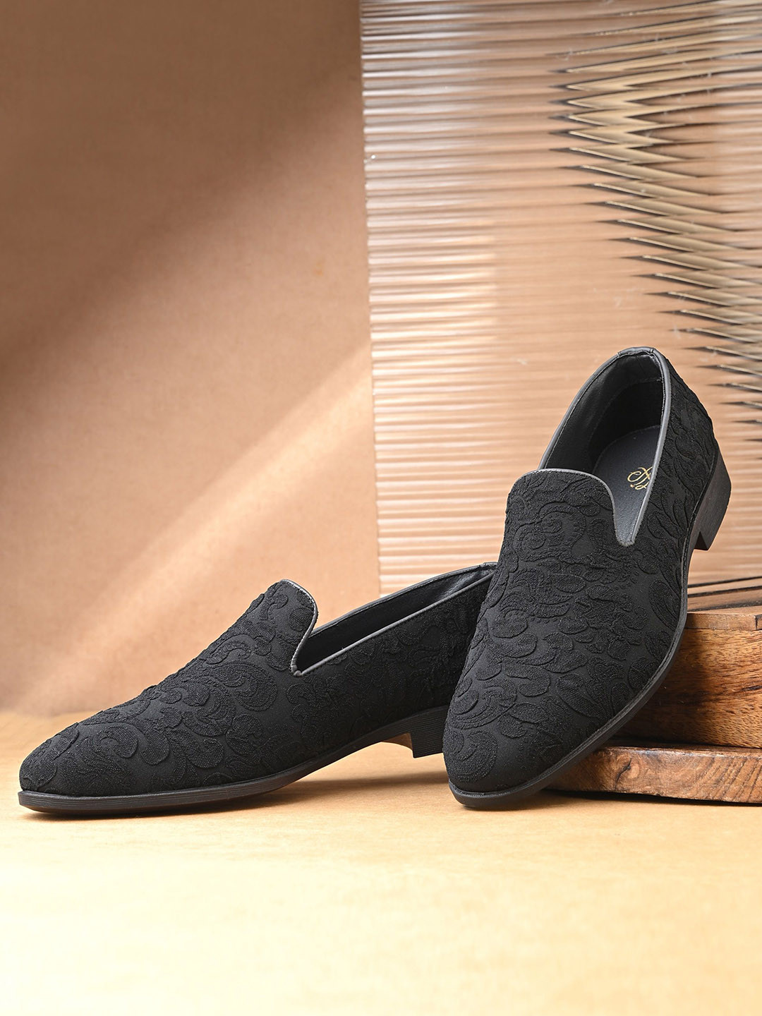House of Pataudi Men Woven Design Velvet Slip On Loafers