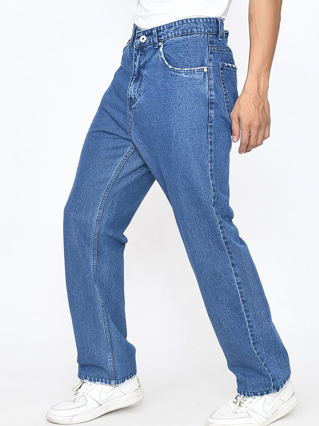 PASSPORT JEANS Men Loose Fit Mid-Rise Cotton Jeans