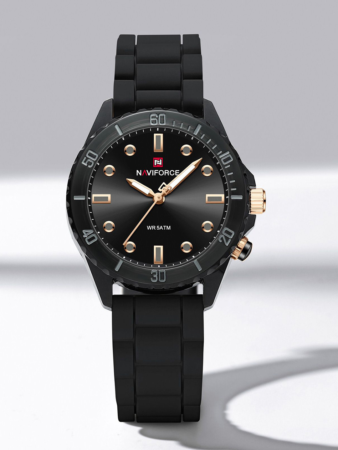 Naviforce Women Patterned Dial & Straps Analogue Watch NF7115_B B
