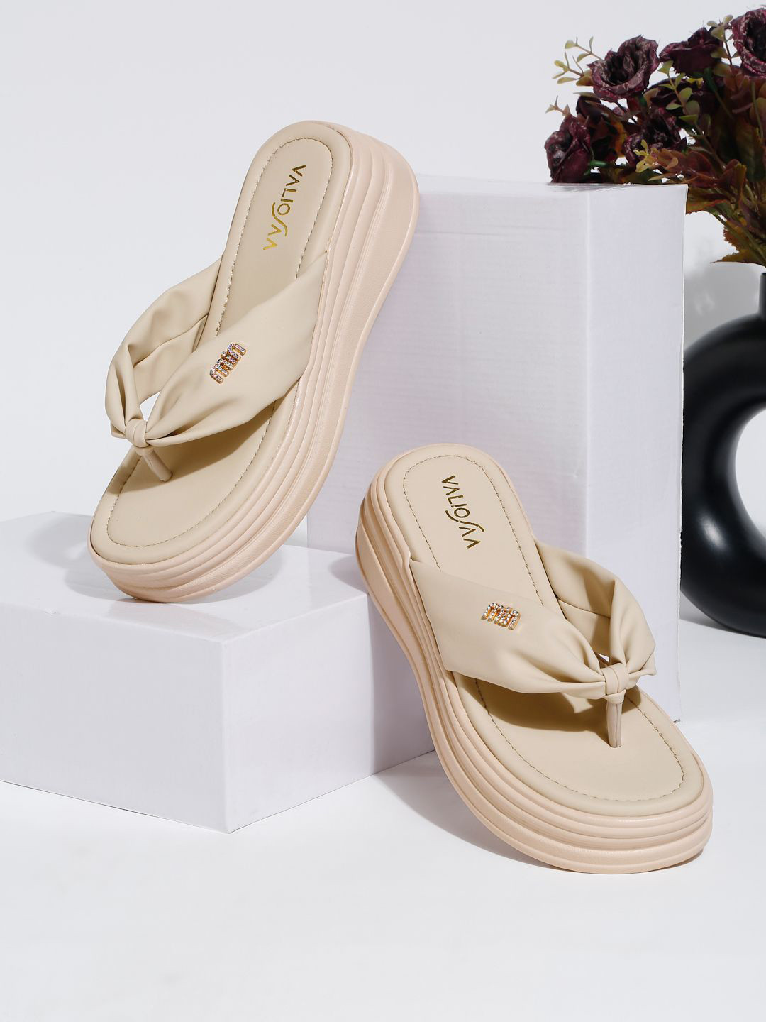 VALIOSAA Women Platform Sandals