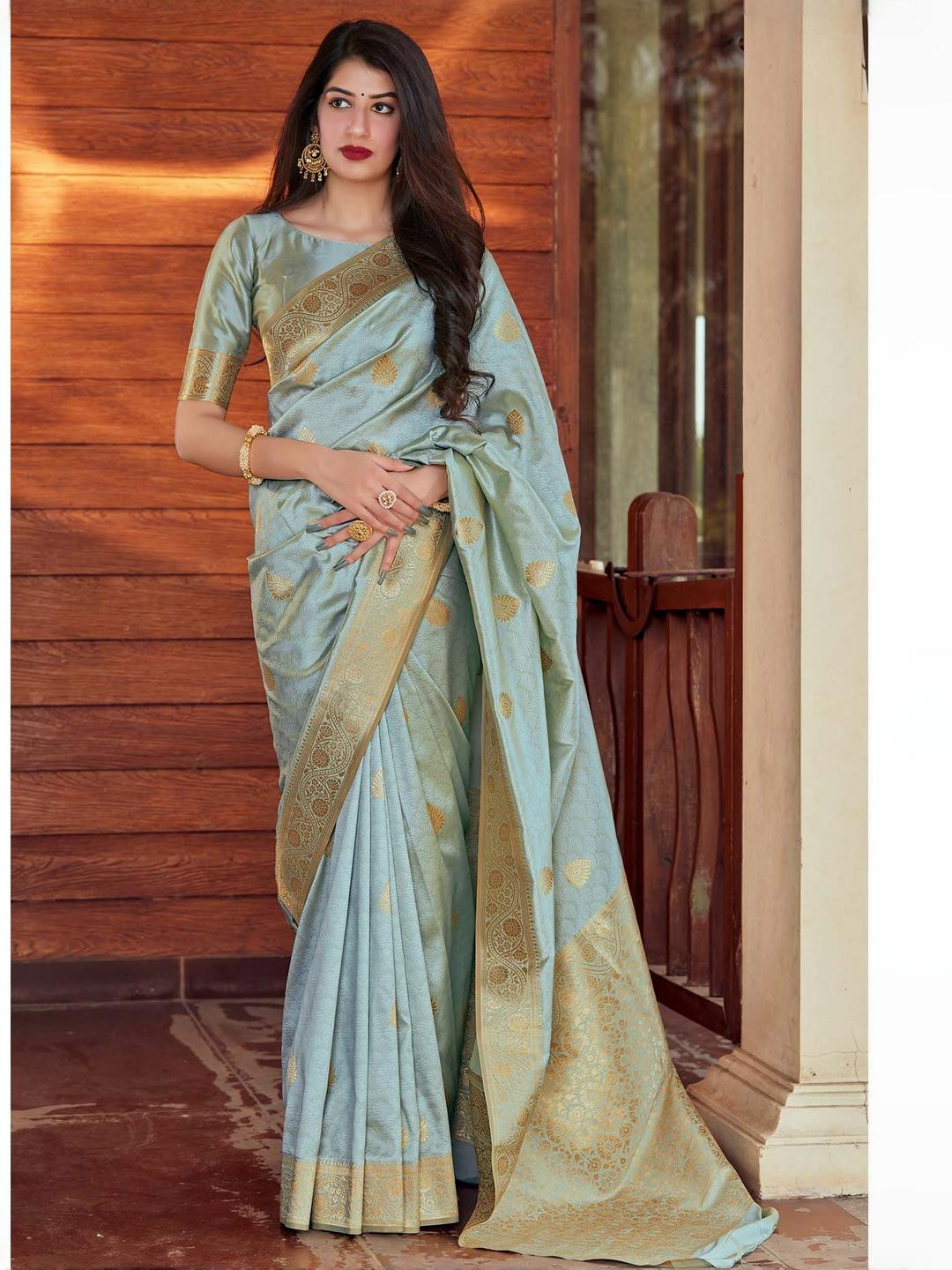 Parampara Ethnic Capricious Woven Design Banarasi  Piece