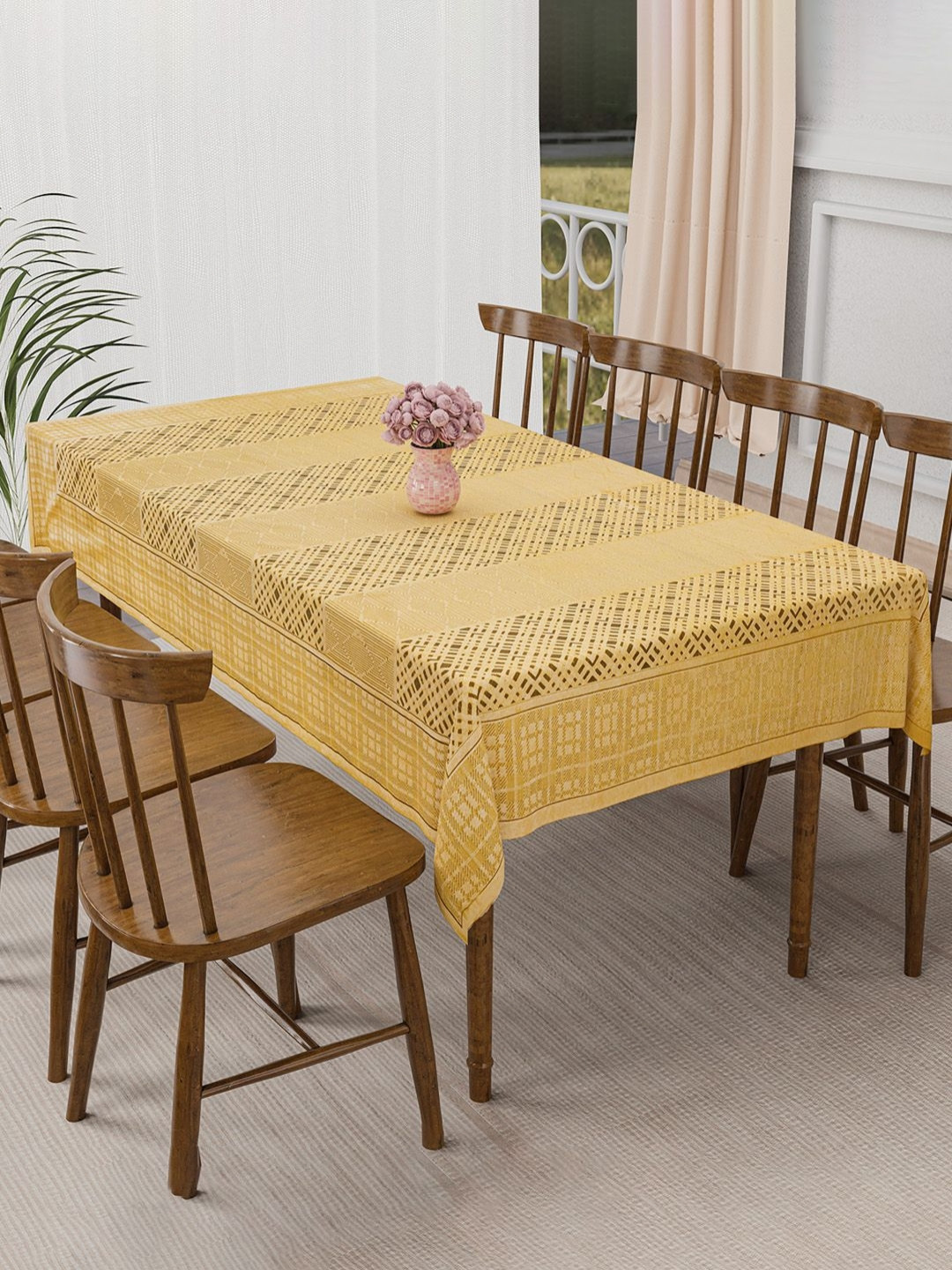 Aura Gold-Toned Zig Zag Bright Anti-Skid Cotton 6-Seater Table Cover