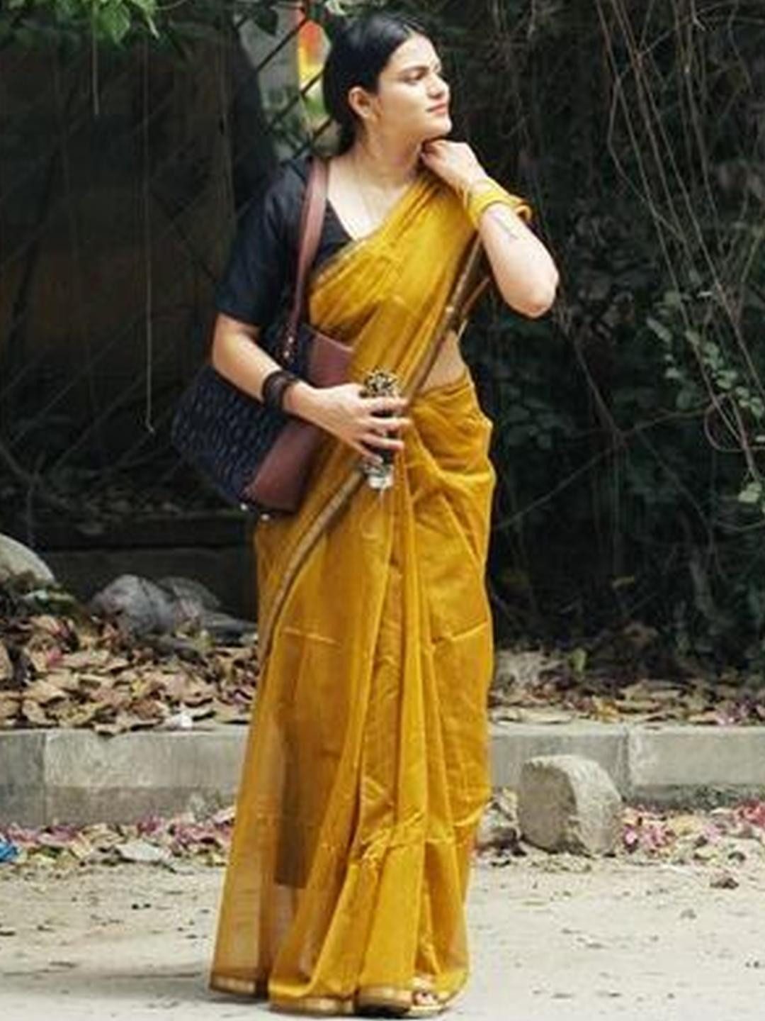 Parampara Ethnic Banarasi Silk Saree With Engrossing Blouse Piece