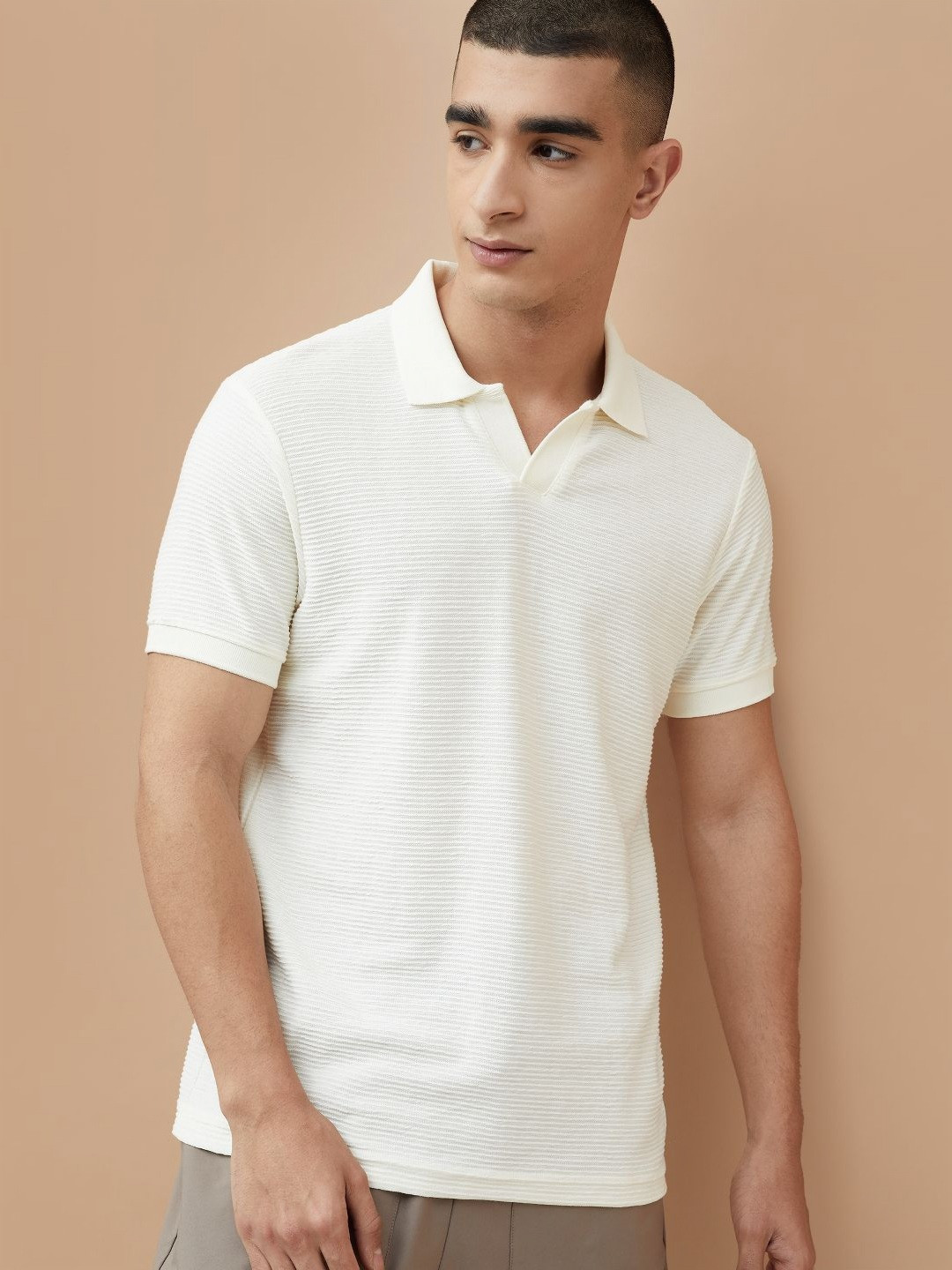 SmileyWorld Men Solid Polo Collar Cotton T-shirt