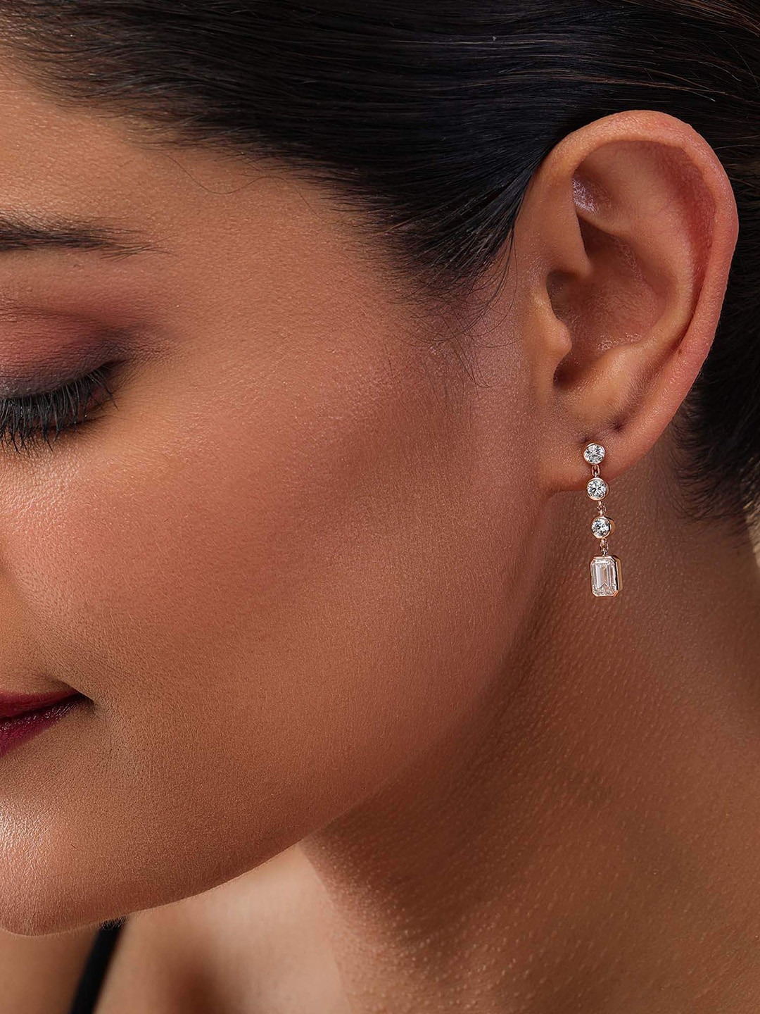 SHINE ETERNAL 18 Kt White Gold Lab Grown Diamond Chain Drop Earrings