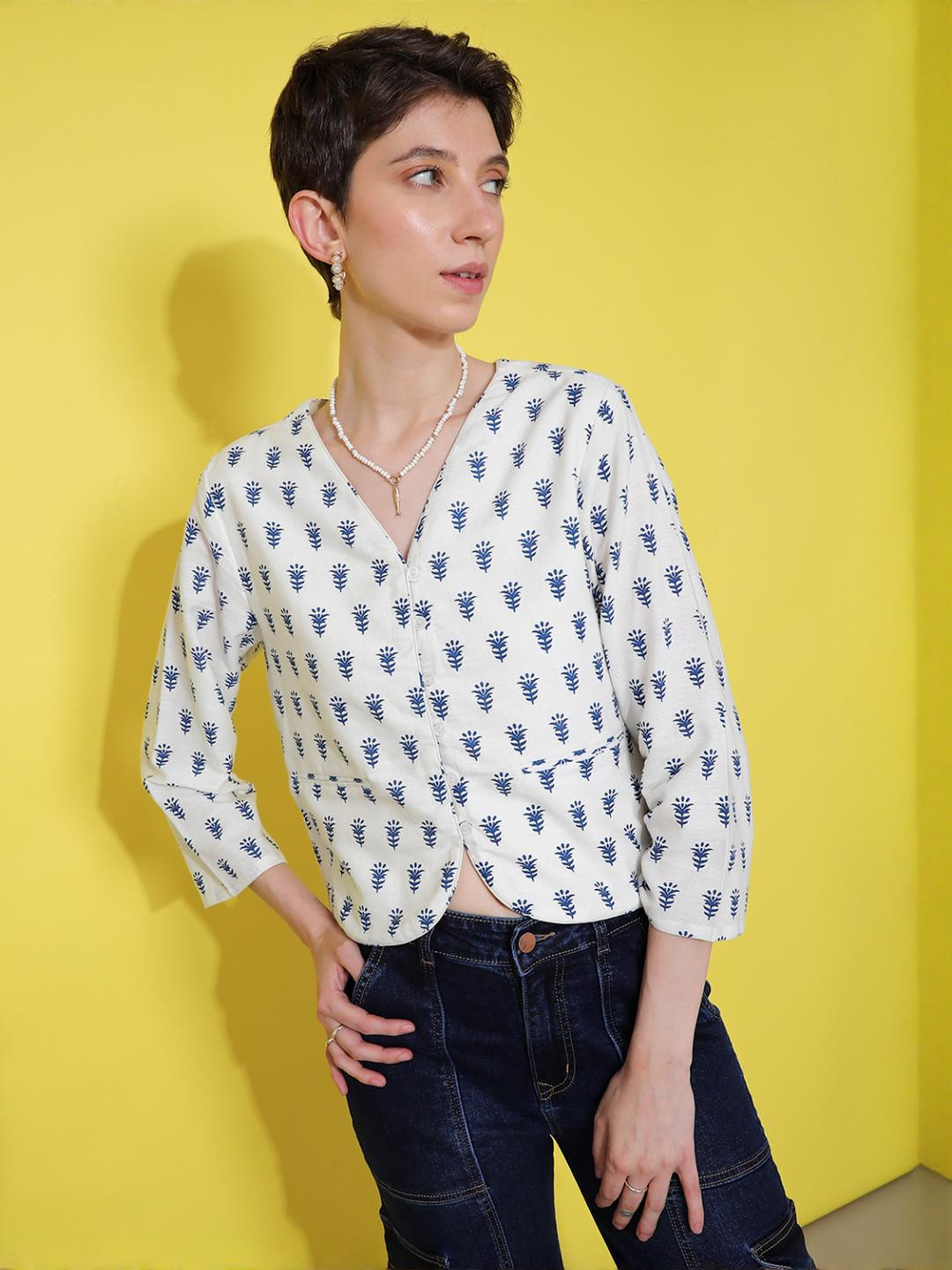 LIMEROAD Women Ethnic Printed Cotton Flex V Neck Fusion Top