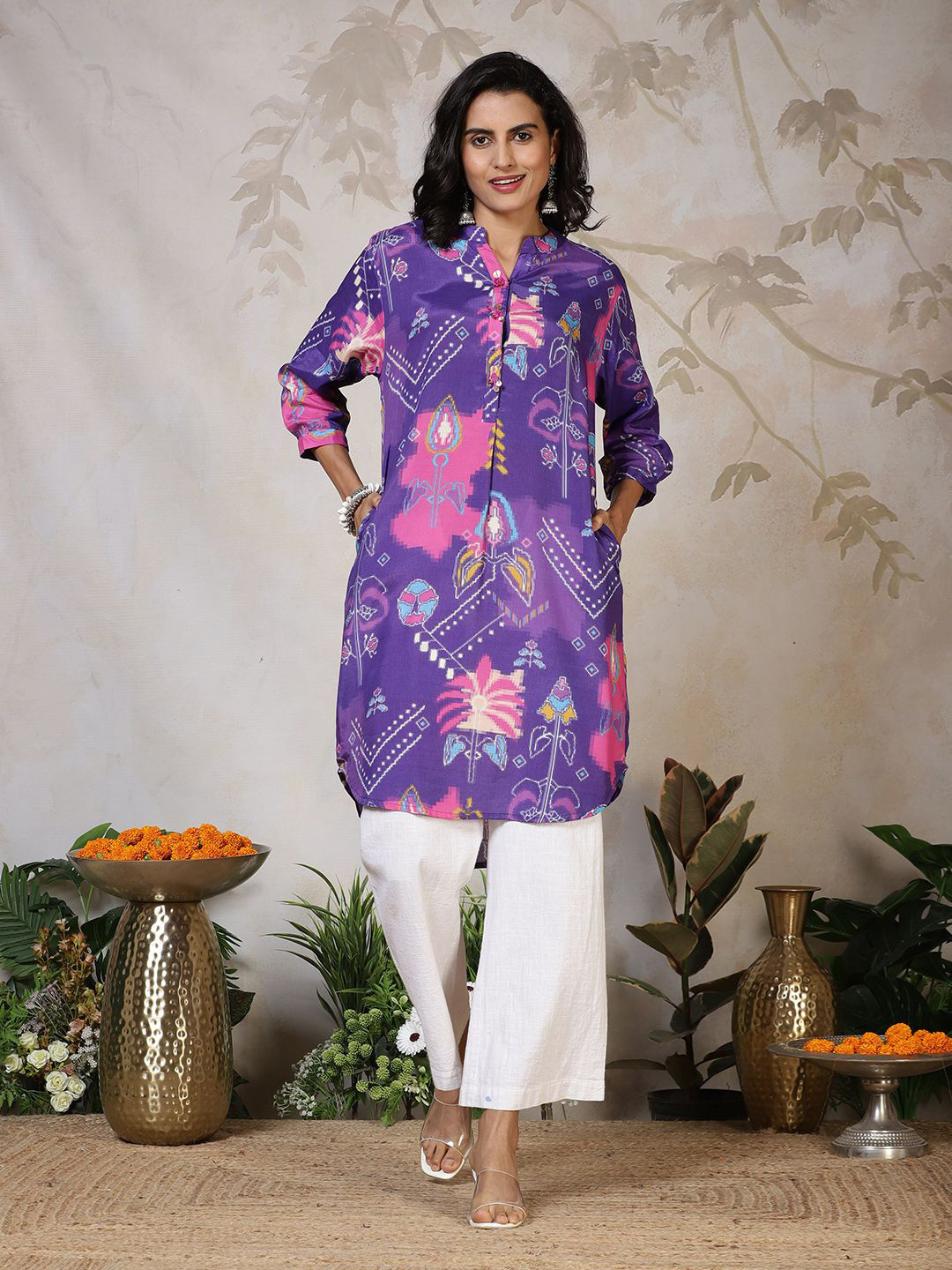 Meena Bazaar Women Cotton Mandarin Collar Floral Printed Kurta