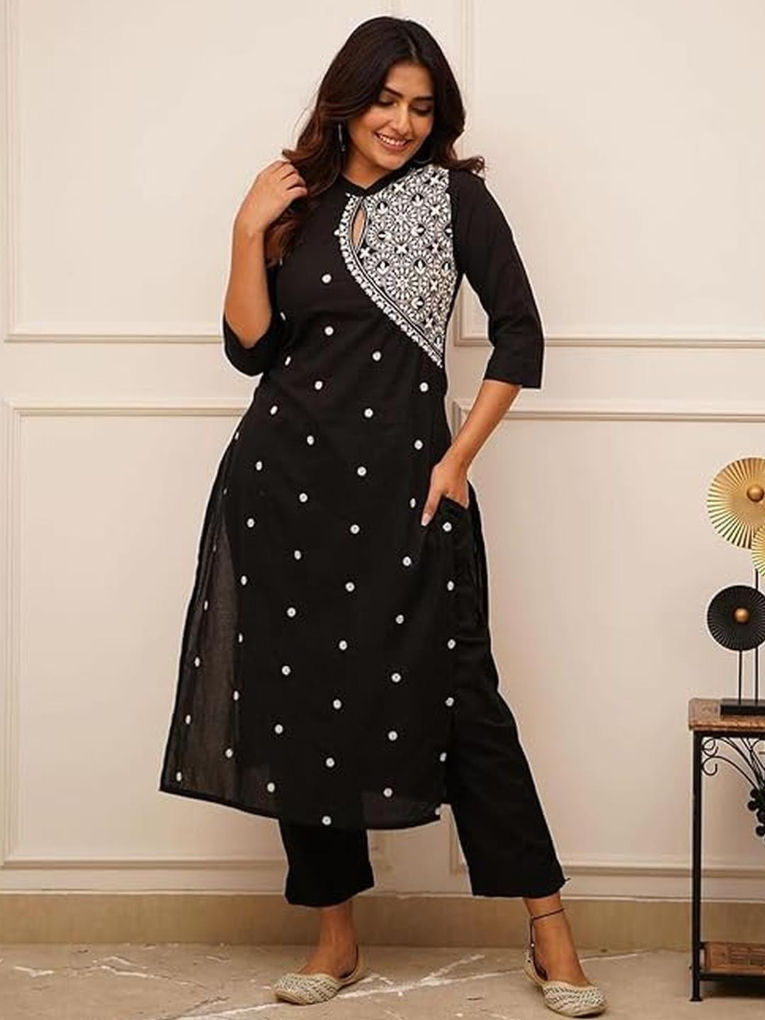 RA Creation Women Black Viscose Rayon  Kurtis
