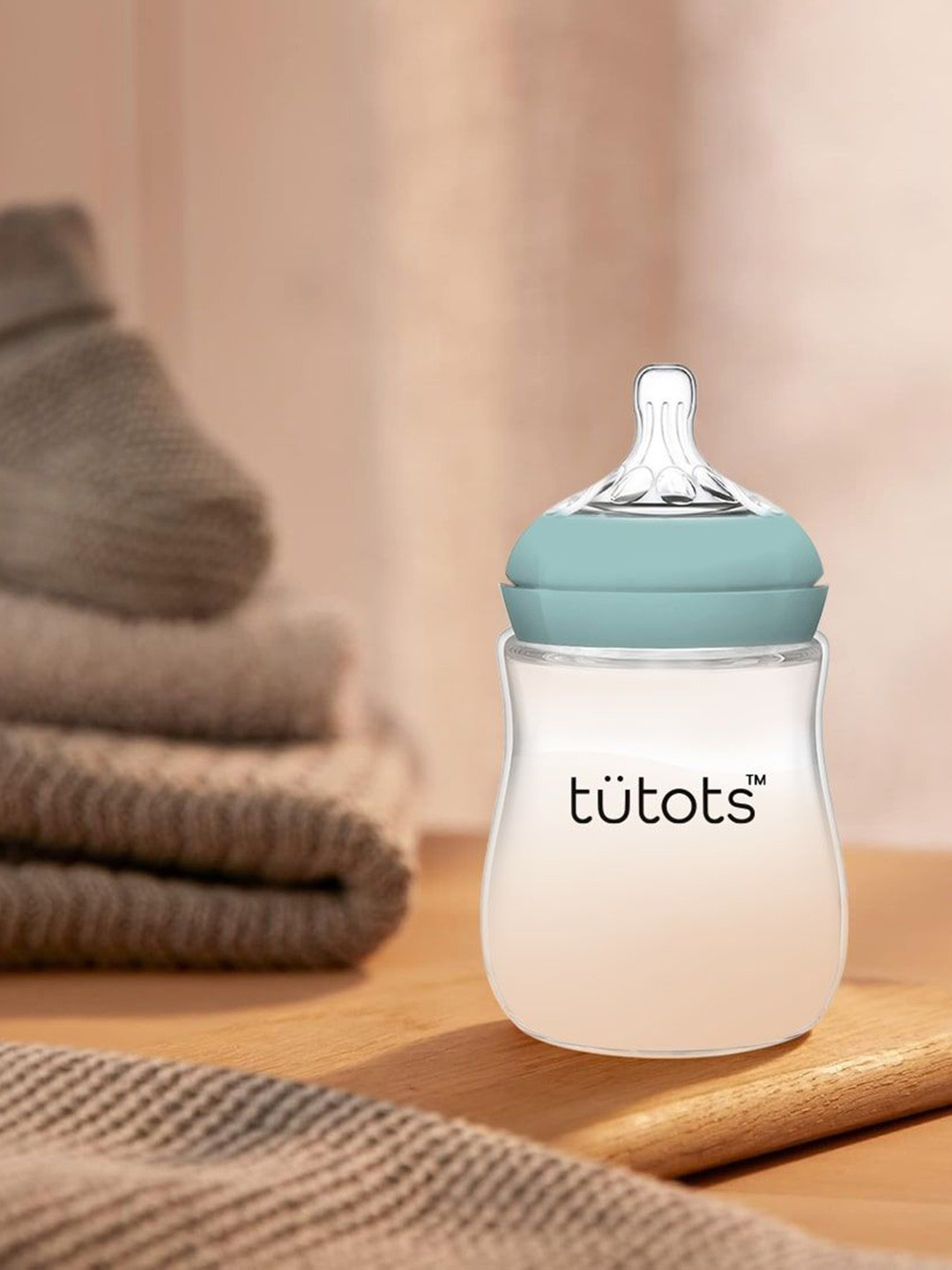 Tutots Infant Kids Green Printed BPA-Free Anti-Colic Feeding Bottles 250ml