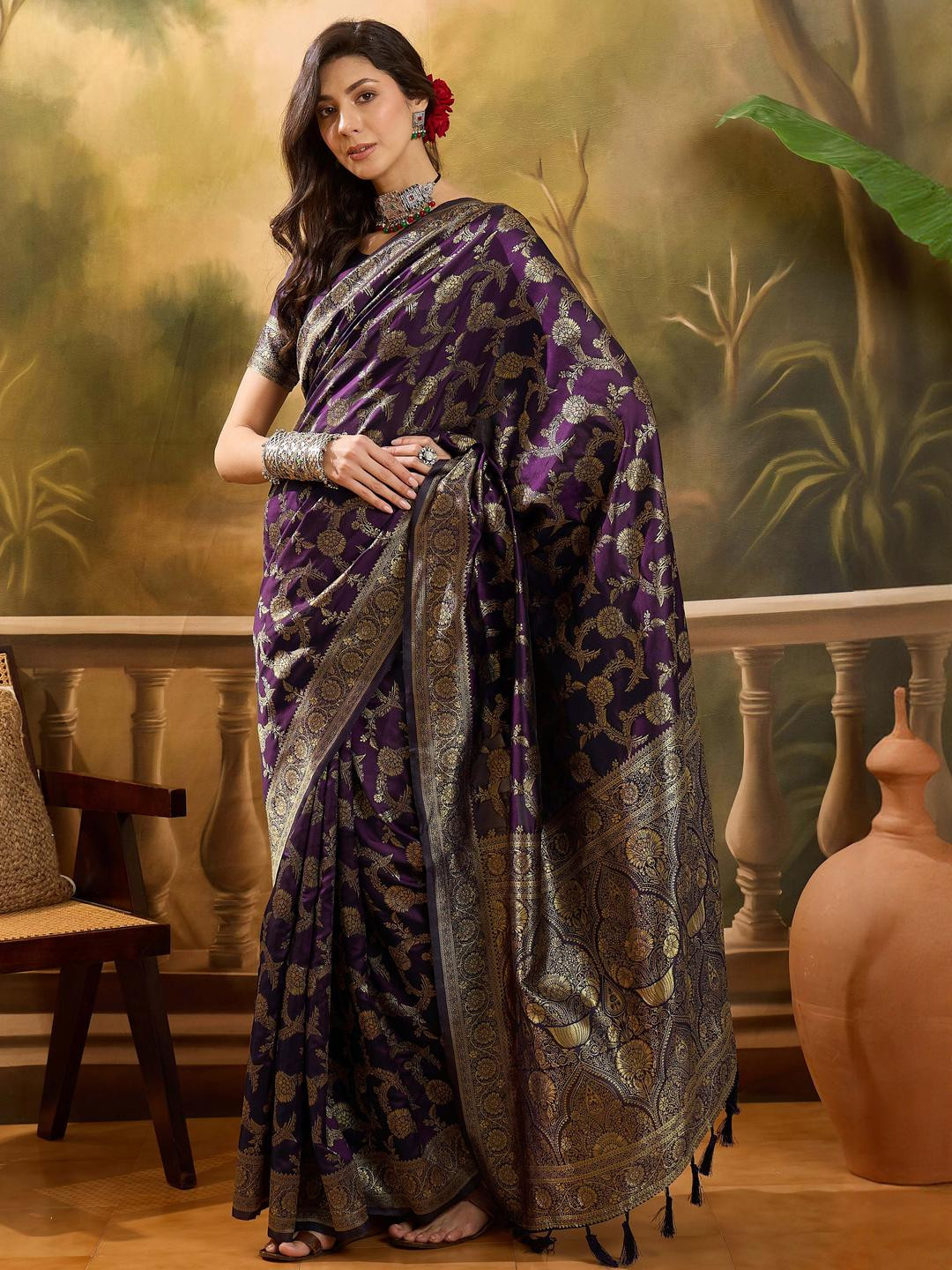 SHADOW & SAINING Floral Zari Designer Banarasi Saree