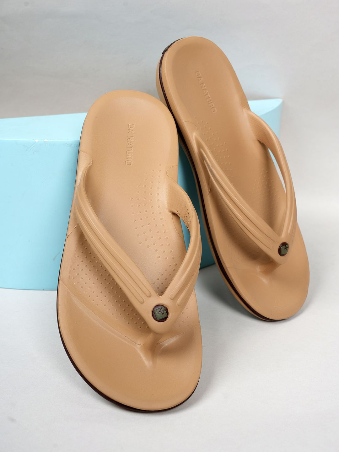 DA NATURO Rubber Thong Flip-Flops
