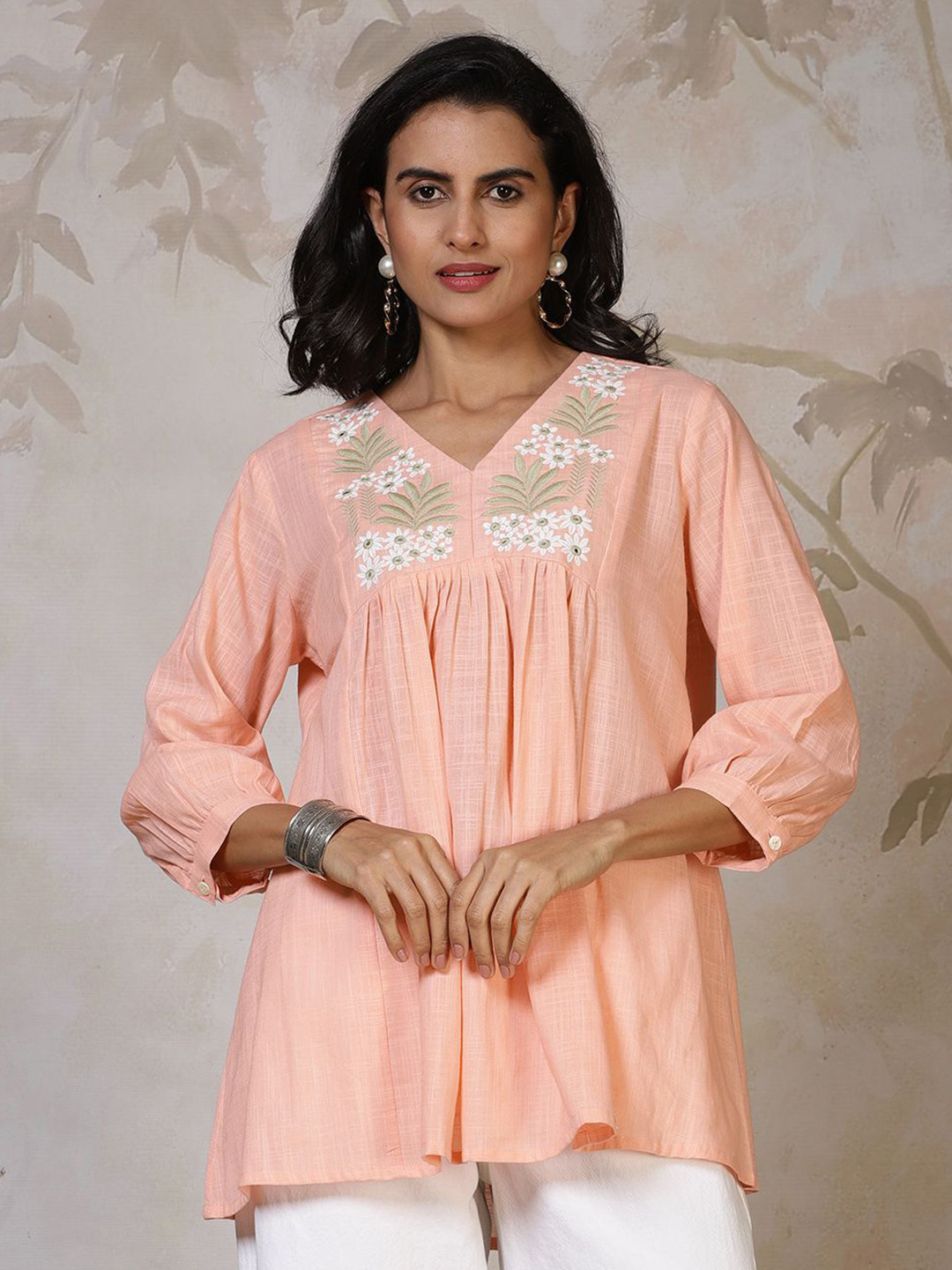 Meena Bazaar Women Floral Embroidered Cotton Tunic
